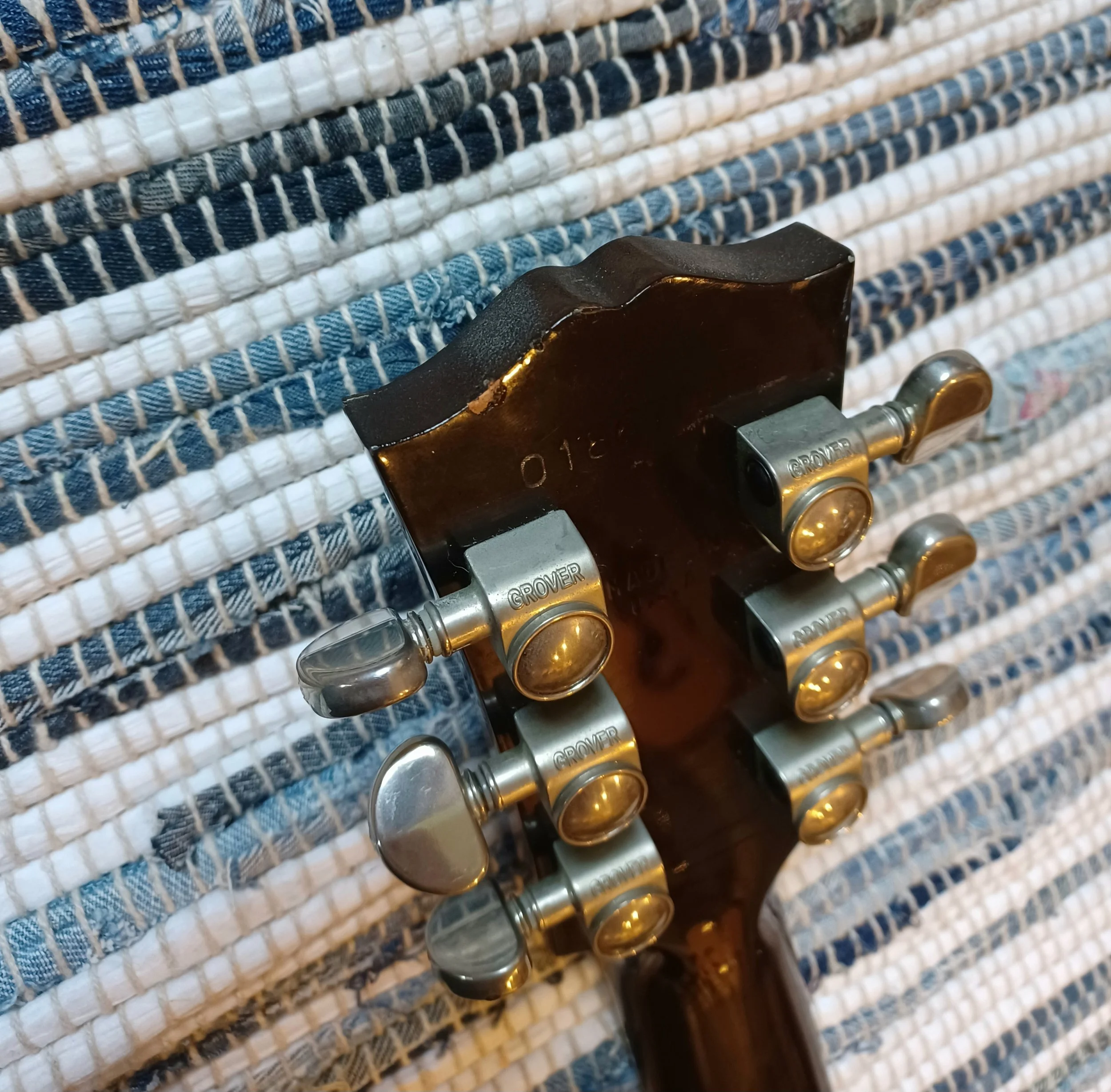 gibson 10.jpg
