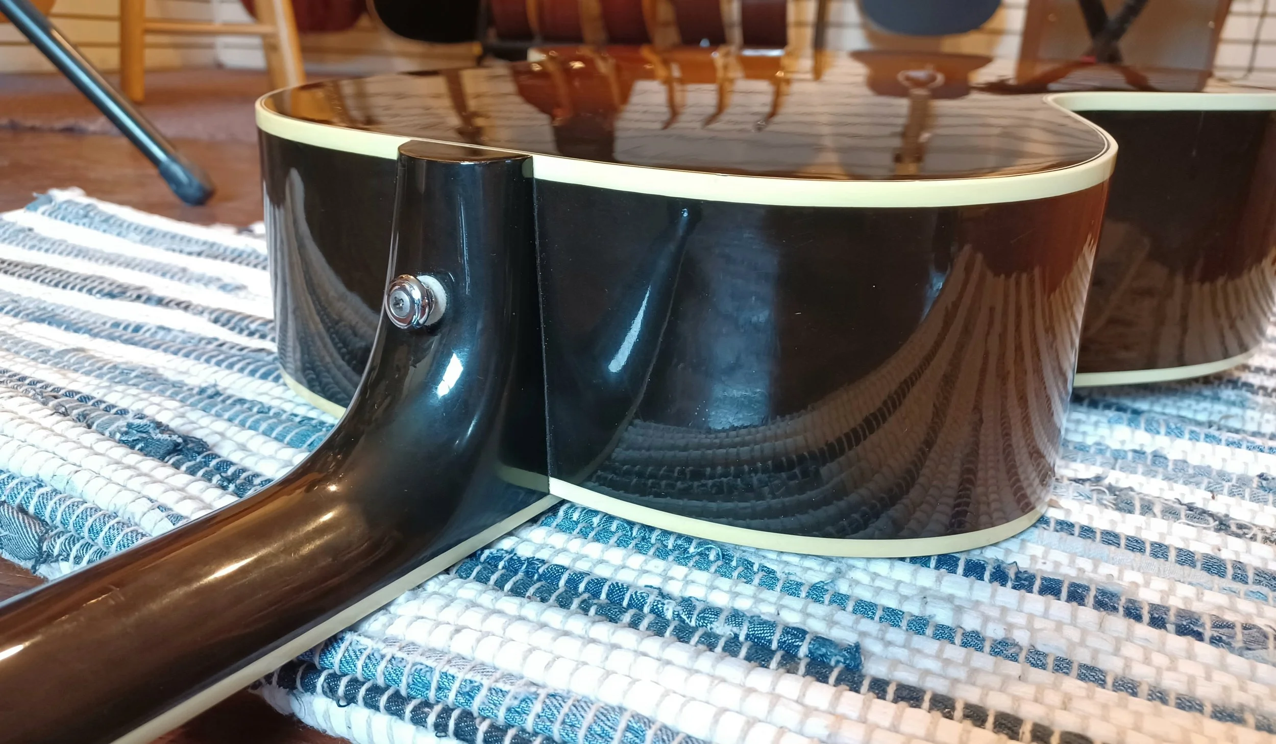 gibson 5.jpg