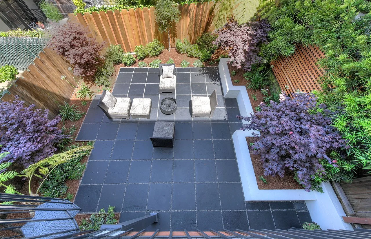 2750 Lyon Garden_3658h INTERNET.jpg