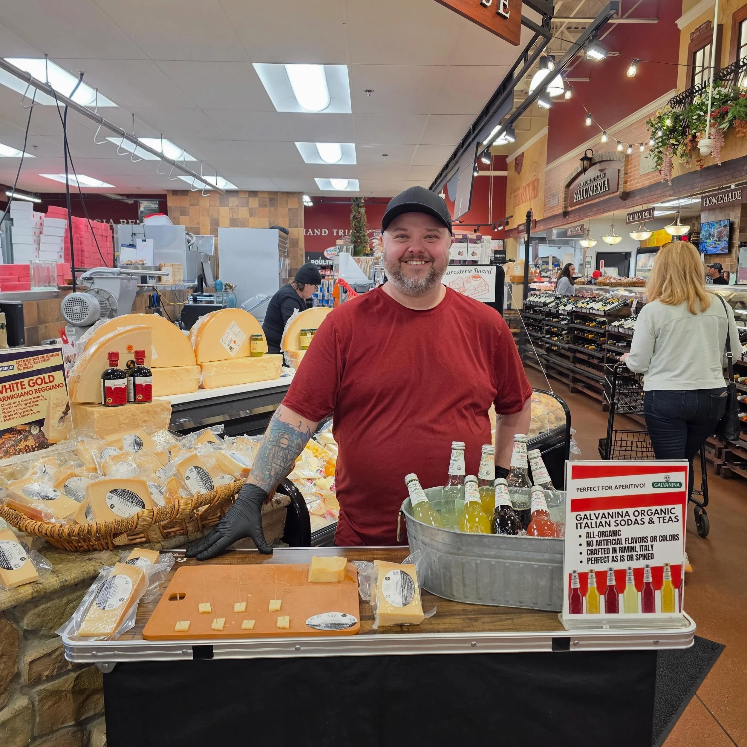 Mike showcasing @muscofoodcorp @galvanina_usa at #allomontes #doyelstownpa #alexrobillc