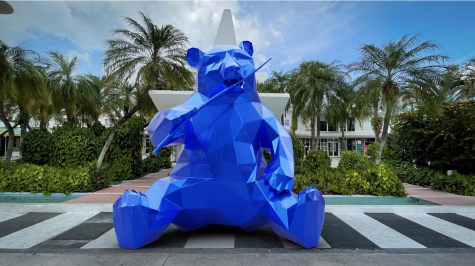 Renowned French Artist Richard Orlinski's Iconic Sculptures Take Over Lincoln  Road 
