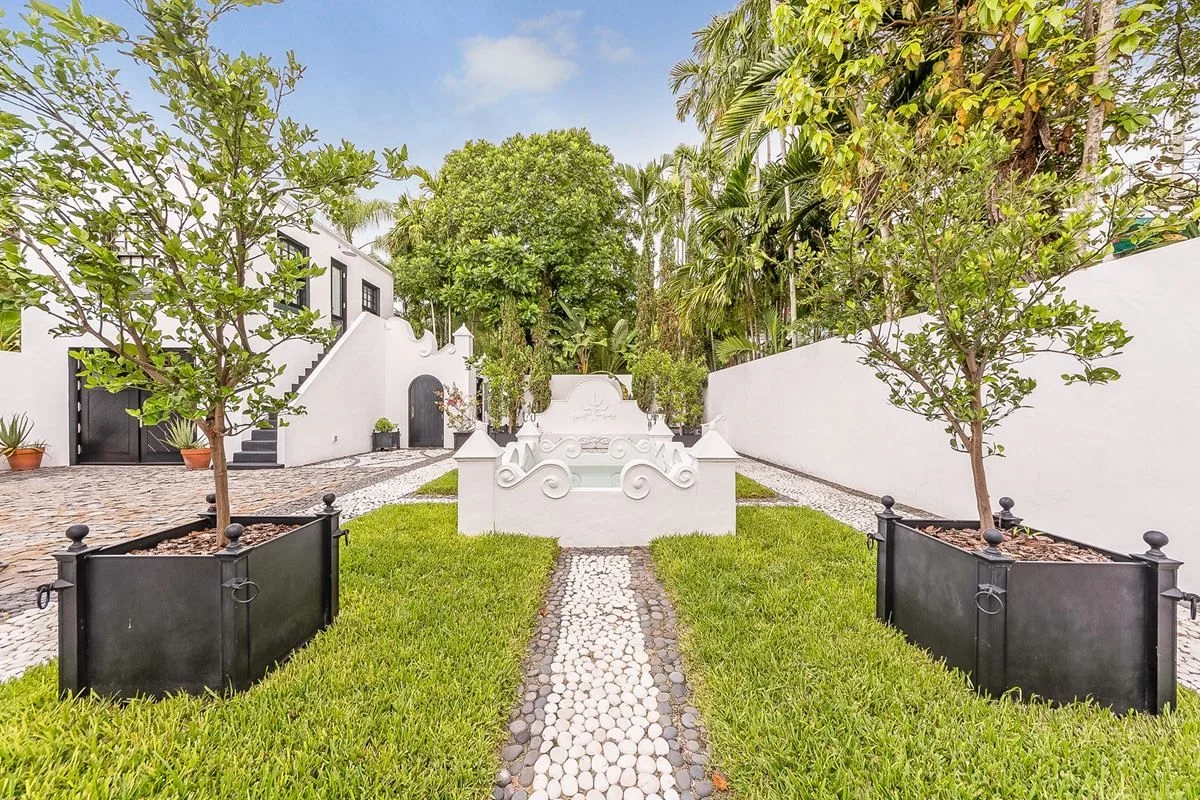 6704 Le Jeune Rd Back.jpg