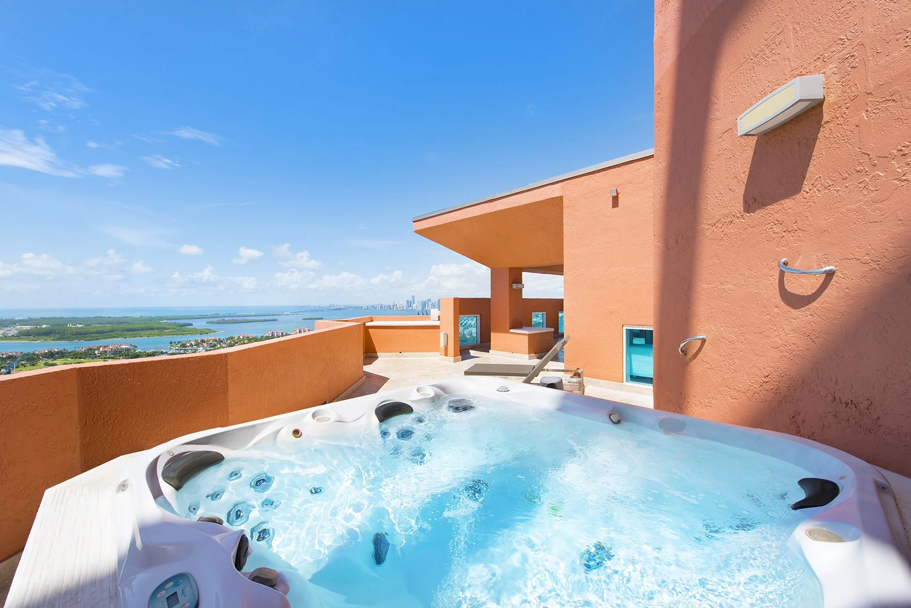 Portofino_Tower_Penthouse-20.0.jpg