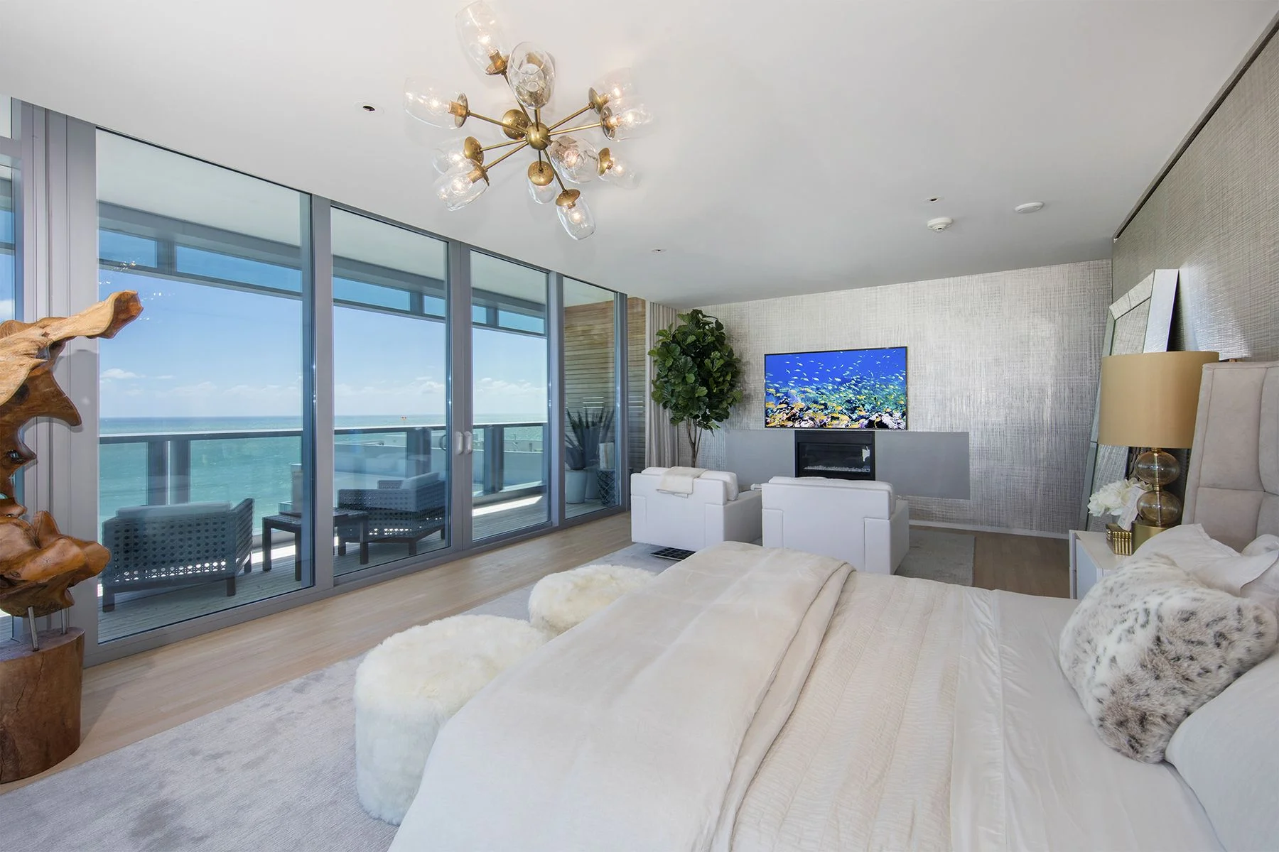 2901_Collins_Ave_PH-1602_23-TU.0.jpg