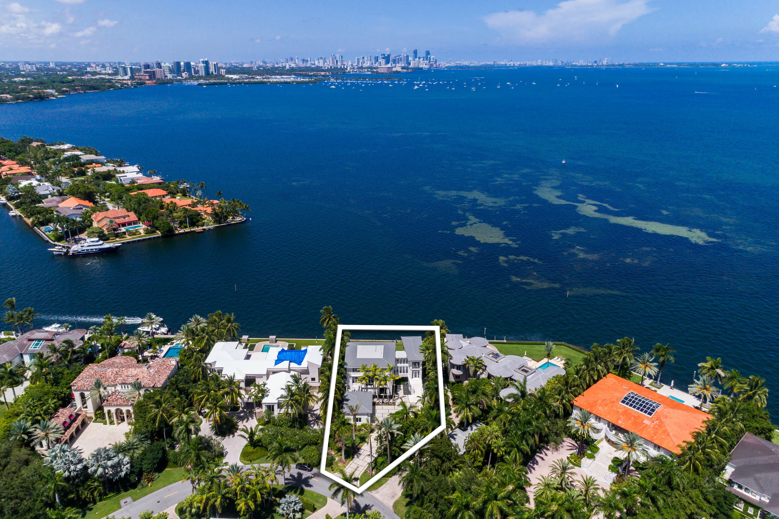 Super Bowl Champion Jonathan Vilma Sells Tahiti Beach Island Estate For $14.375 Million