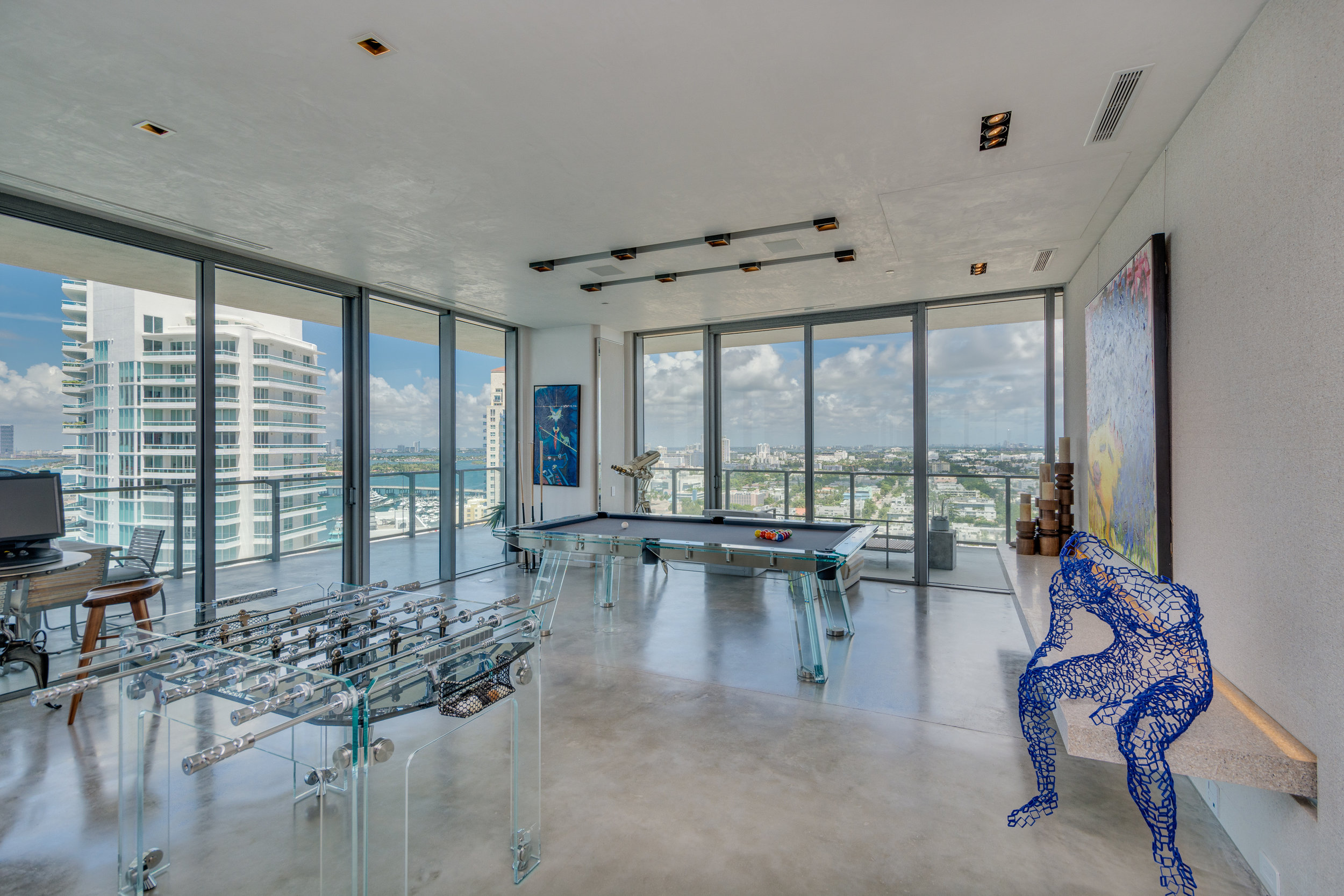Tour The Record Breaking Apogee South Beach Penthouse Which Just Sold For $14.8 Million