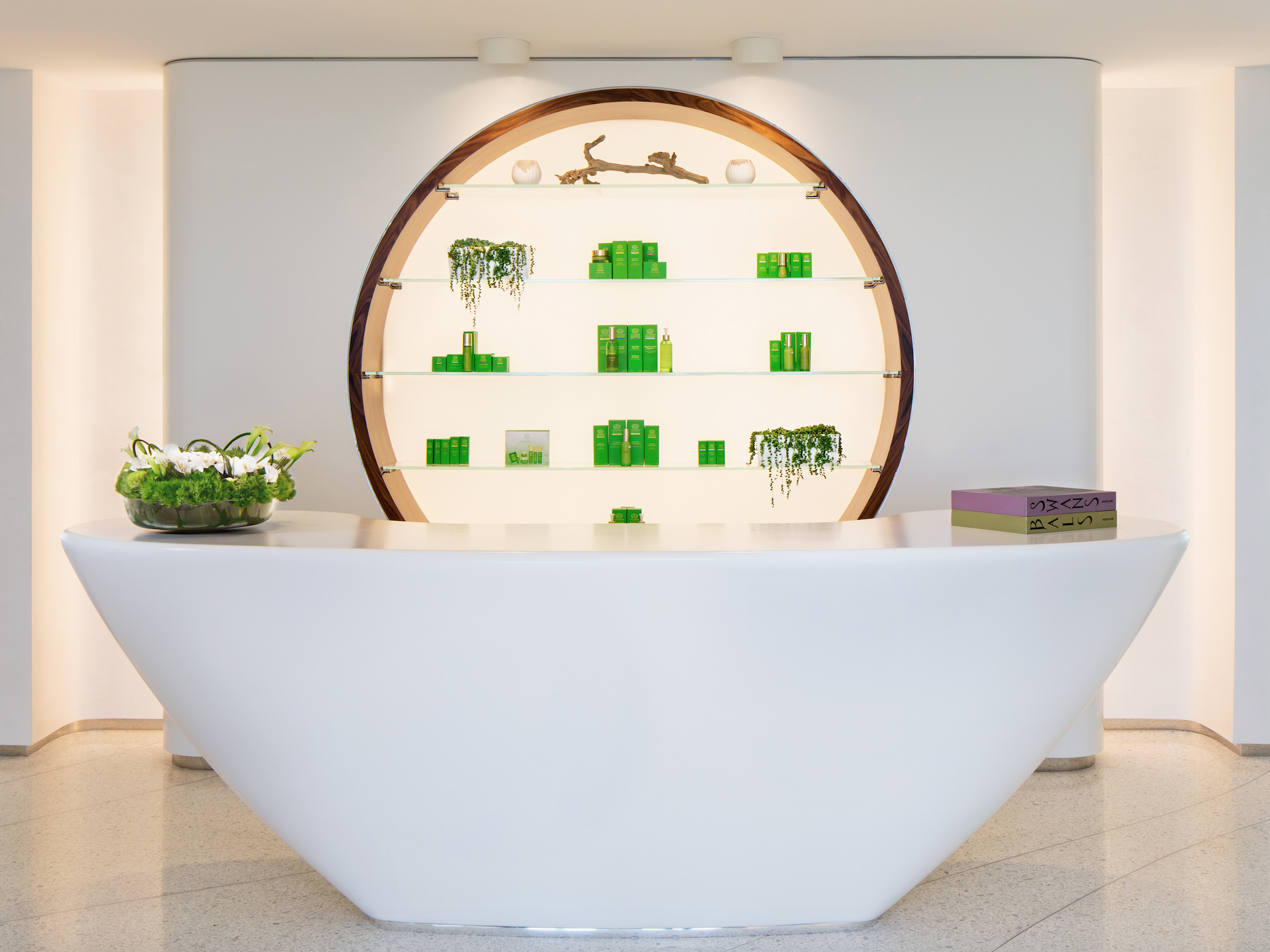 Tour Jade Signature's Over-The-Top Amenities Including Celeb-Fave Natural Beauty Specialist Tata Harper First Full-Service Spa in Florida