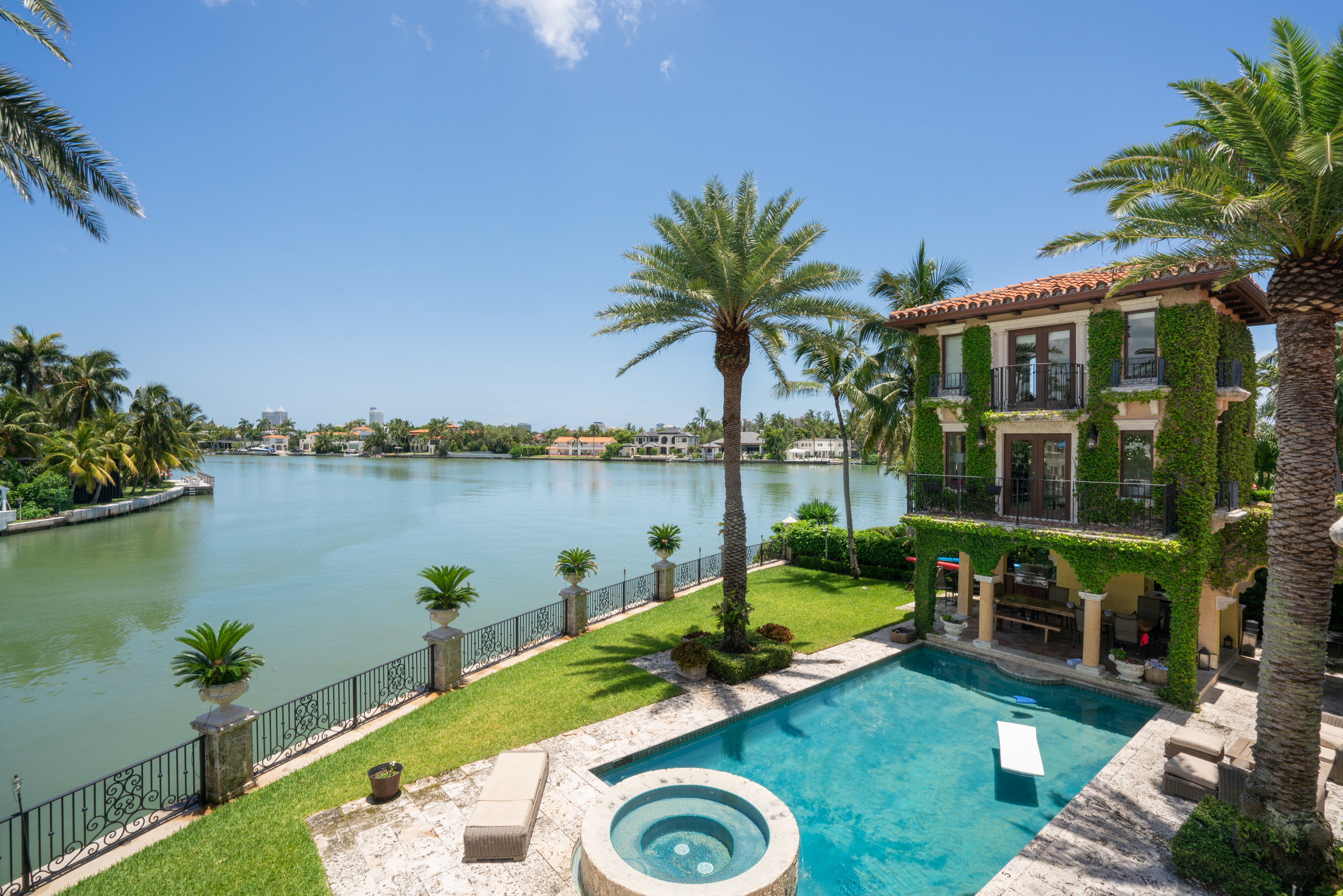 Tour An Ivy Covered Mansion On Miami Beach's Sunset Islands Once Owned