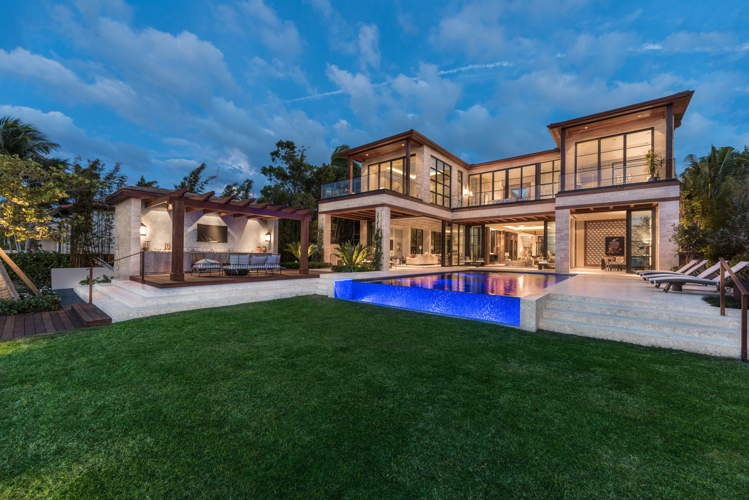 6010 N Bay Rd Miami Beach FL Explore This North Bay Estate Developed by Peter Fine Which Just Sold For $17 Million