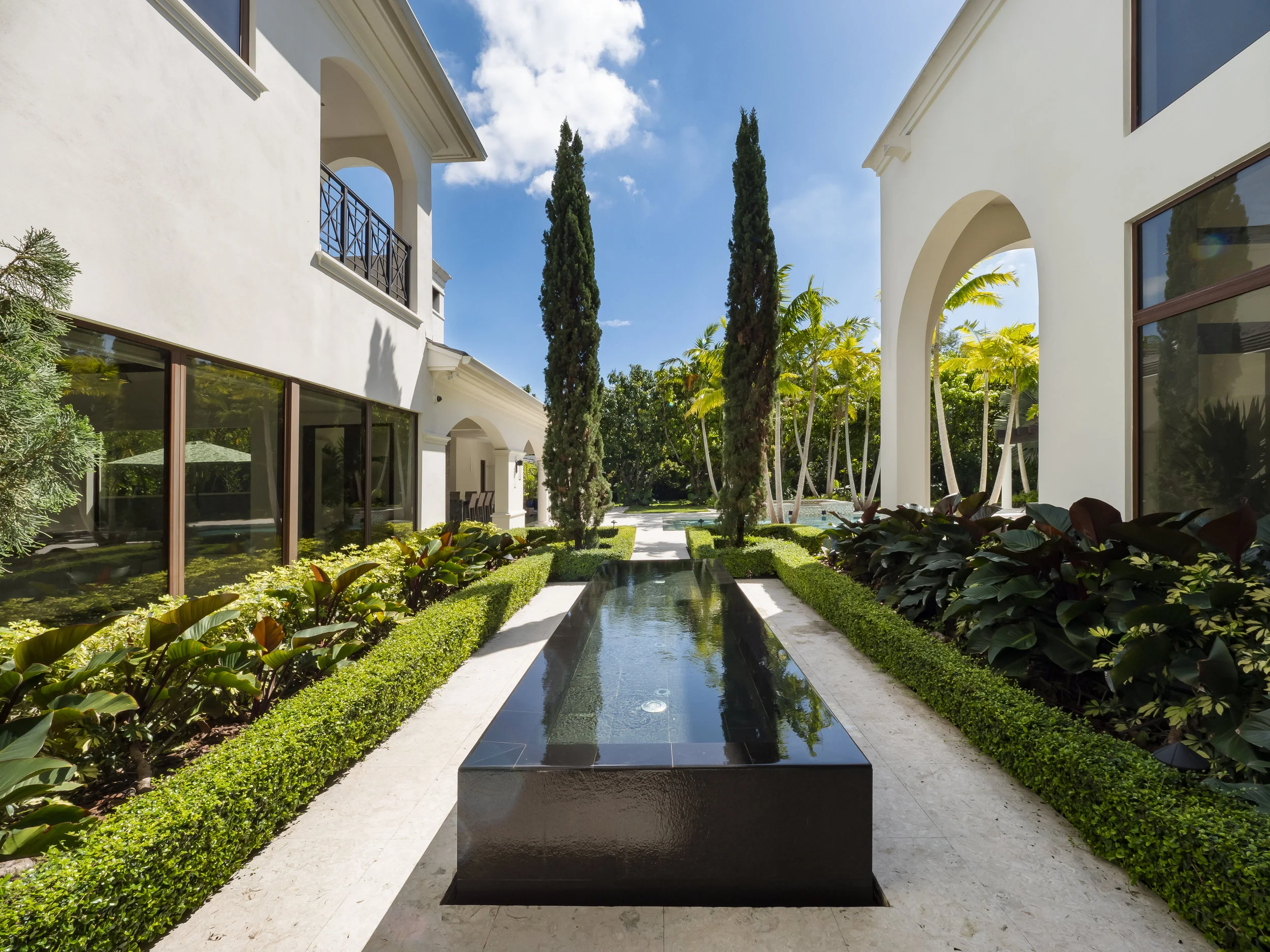 Check Out This Spectacular Florida Mango Mansion Asking $4.75 Million In Pinecrest