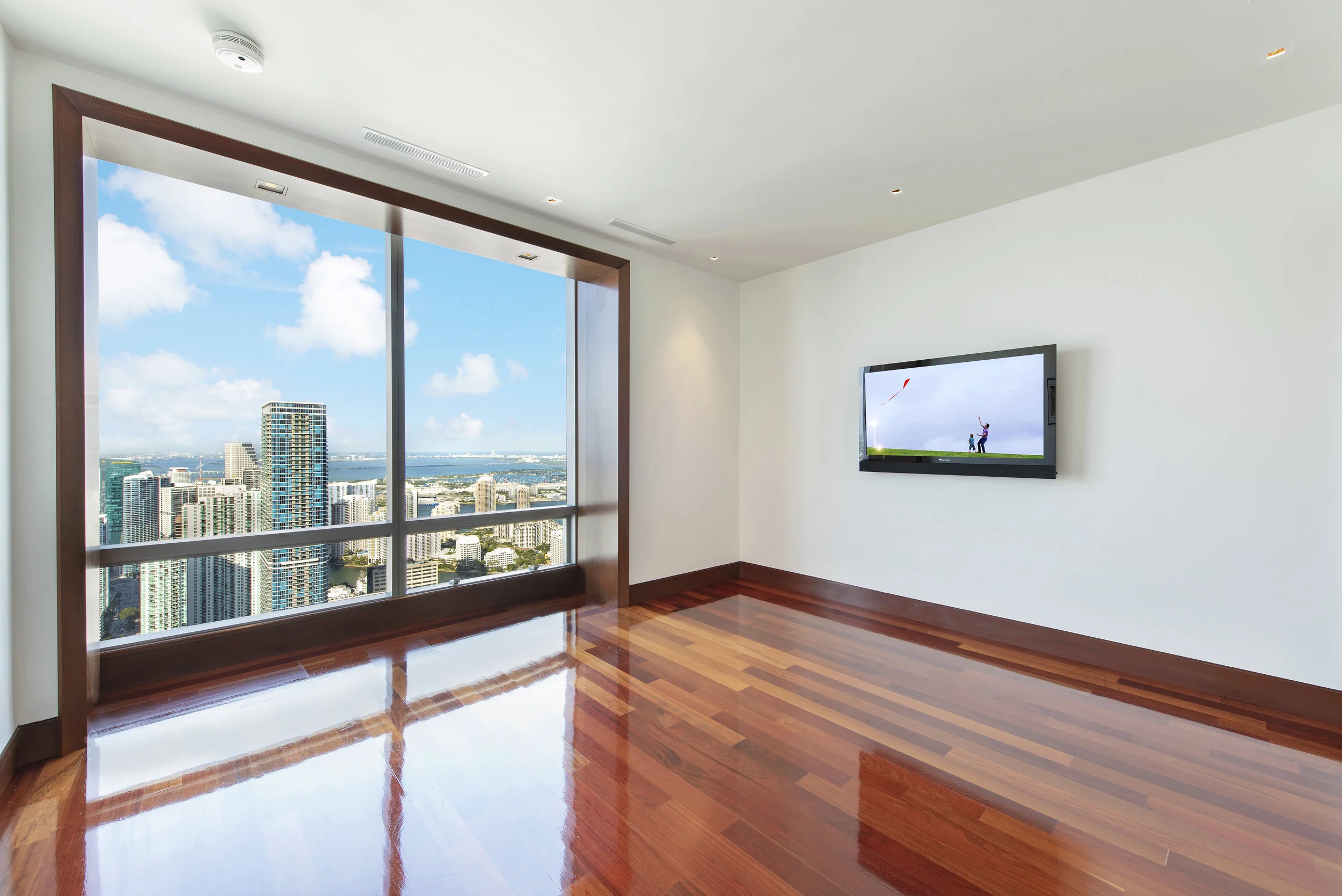 Luxe Miami Four Seasons Penthouse To Be Auctioned At No Reserve
