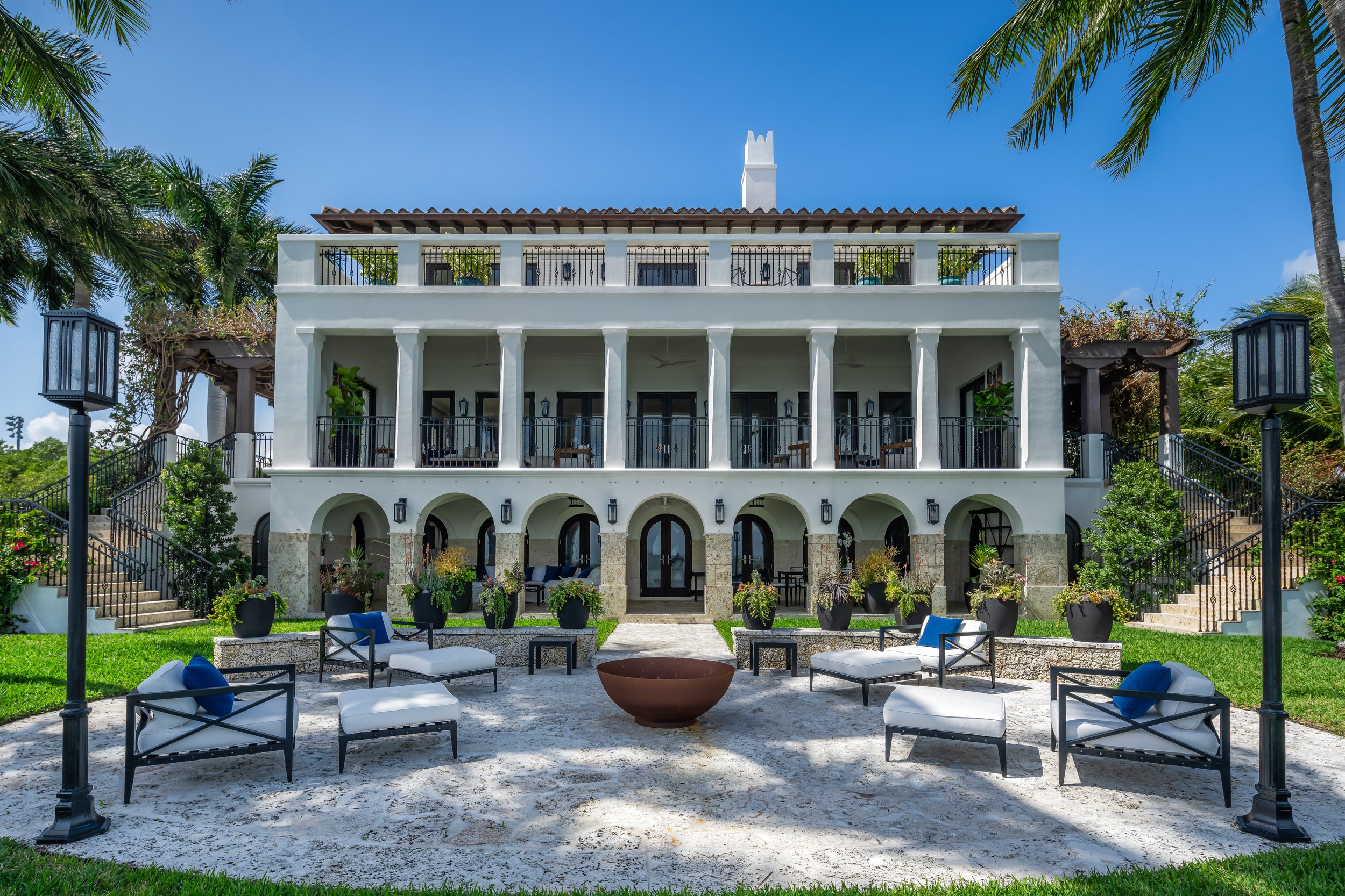 Master Brokers Forum Listing: Step Inside A Coconut Grove Waterfront Estate In The Exclusive Camp Biscayne Asking $48 Million12.jpg