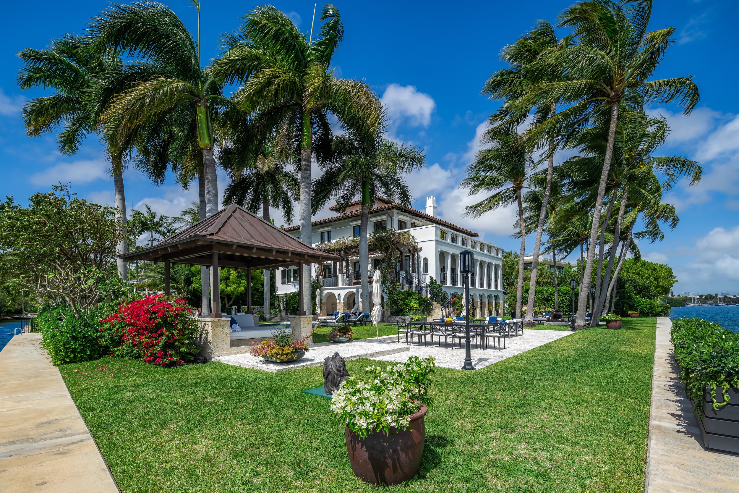 Master Brokers Forum Listing: Step Inside A Coconut Grove Waterfront Estate In The Exclusive Camp Biscayne Asking $48 Million11.jpg