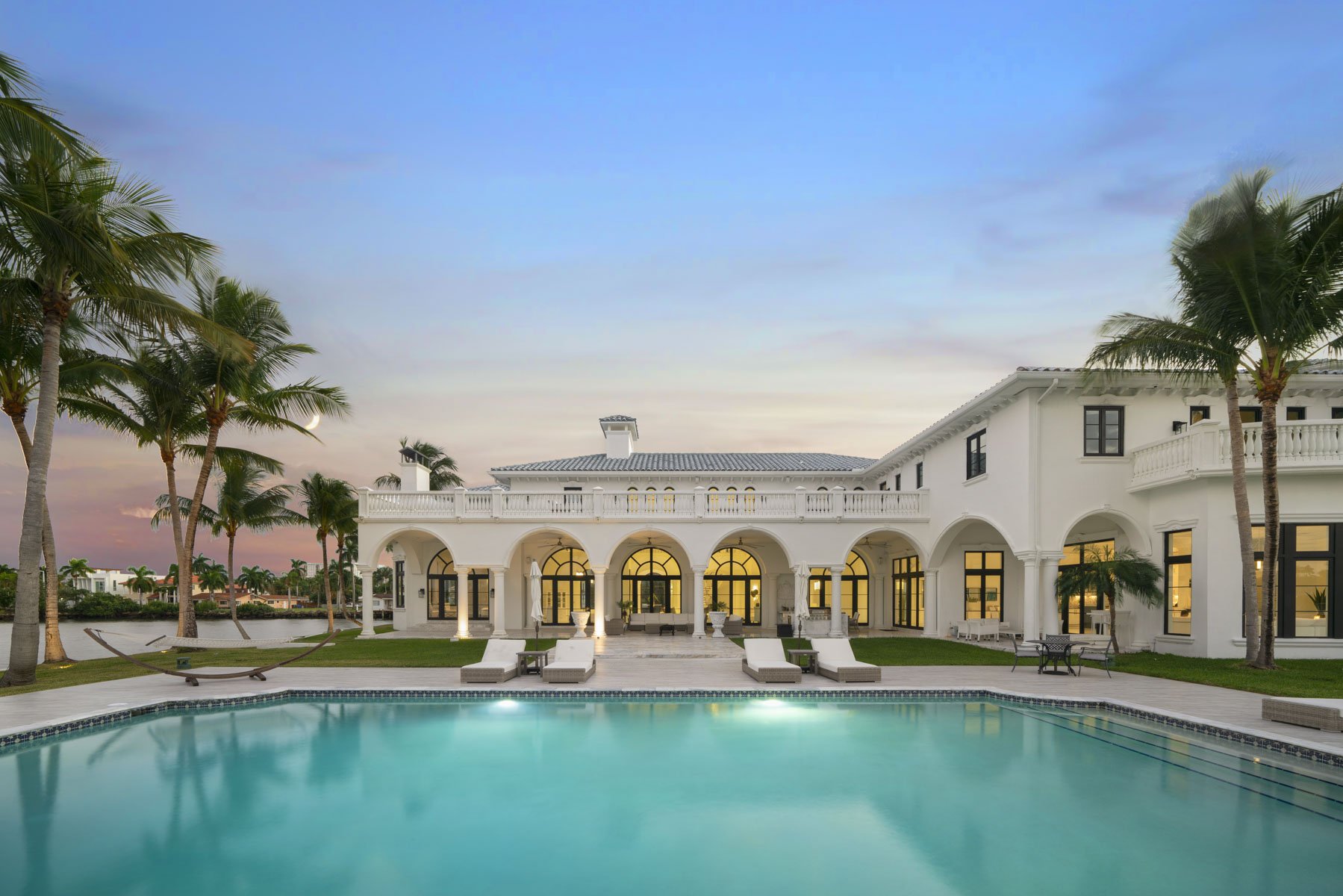 Master Brokers Forum: Check Out This Hollywood Waterfront Estate Asking $16.5 Million 43.jpg