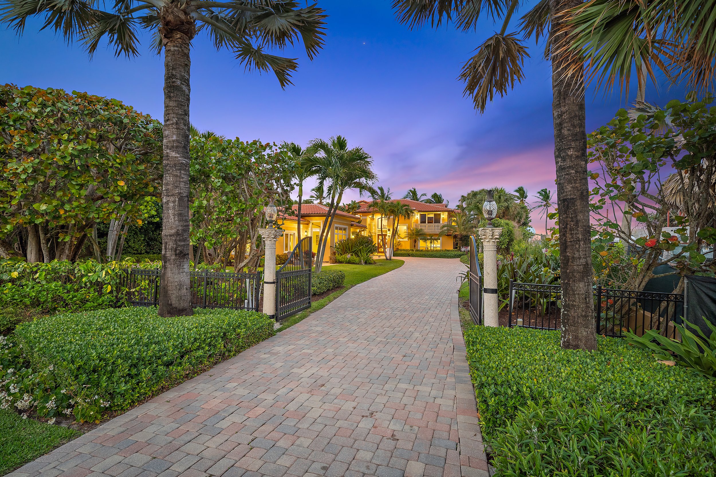 Tour A Jupiter Beachfront Mansion Owned By Clyde R. %22Buzz%22 Gibb Which Is Asking $24.9 Million 14.jpg