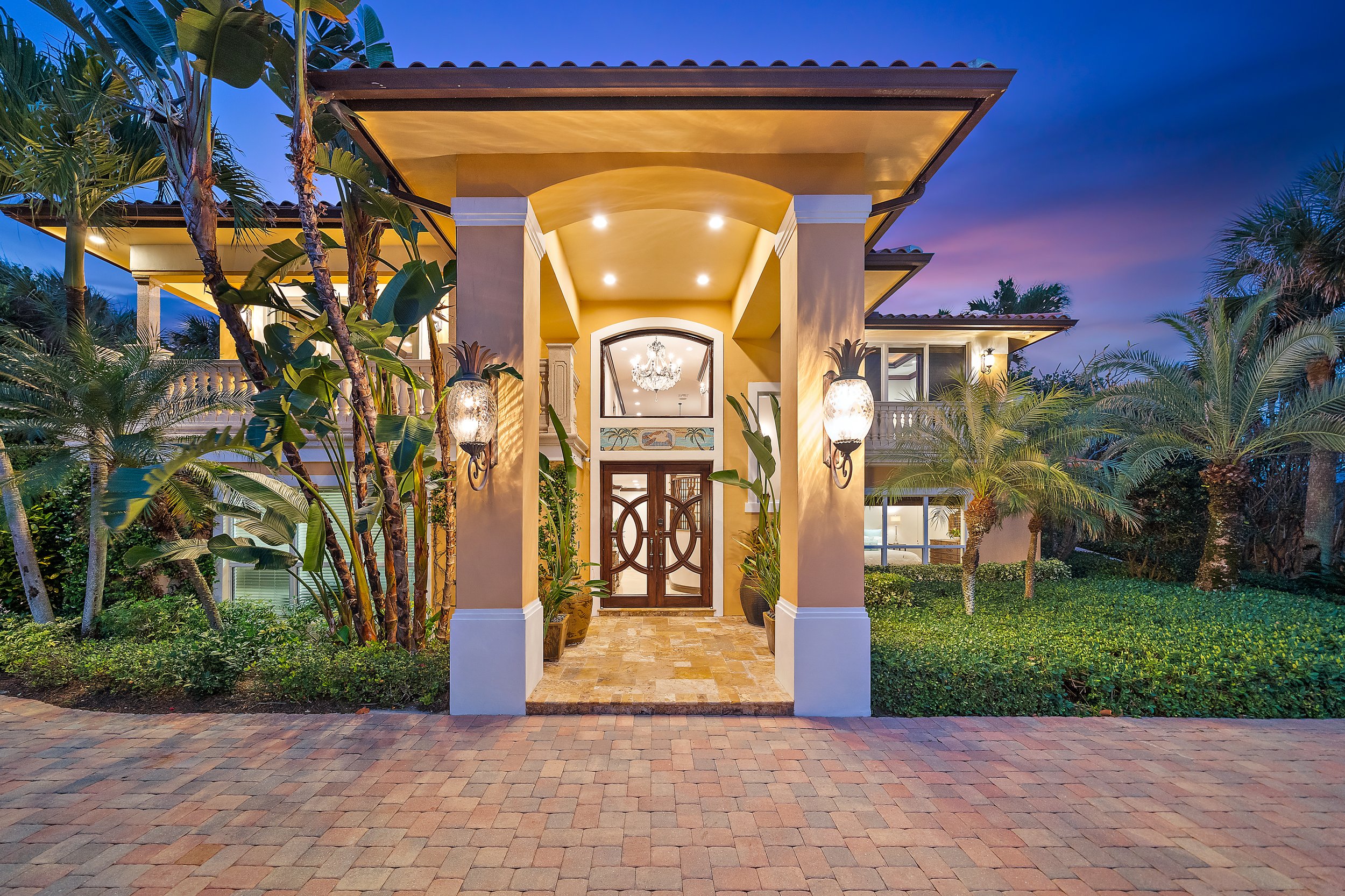 Tour A Jupiter Beachfront Mansion Owned By Clyde R. %22Buzz%22 Gibb Which Is Asking $24.9 Million 15.jpg