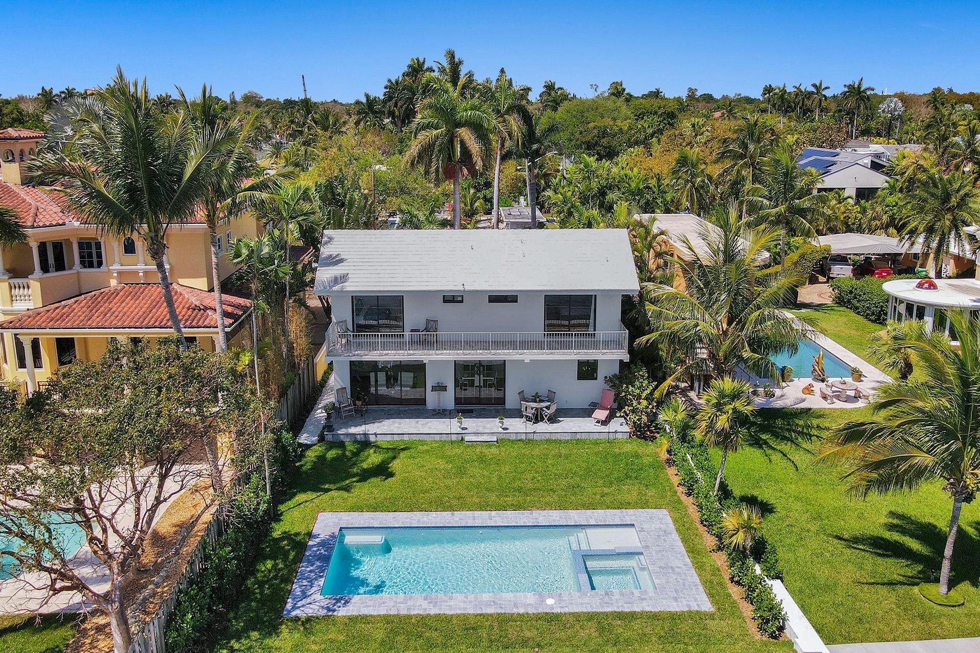 Master Brokers Forum: Check Out This Newly Remodeled Waterfront In Miami's Upper Eastside Asking $5 Million 14.jpg