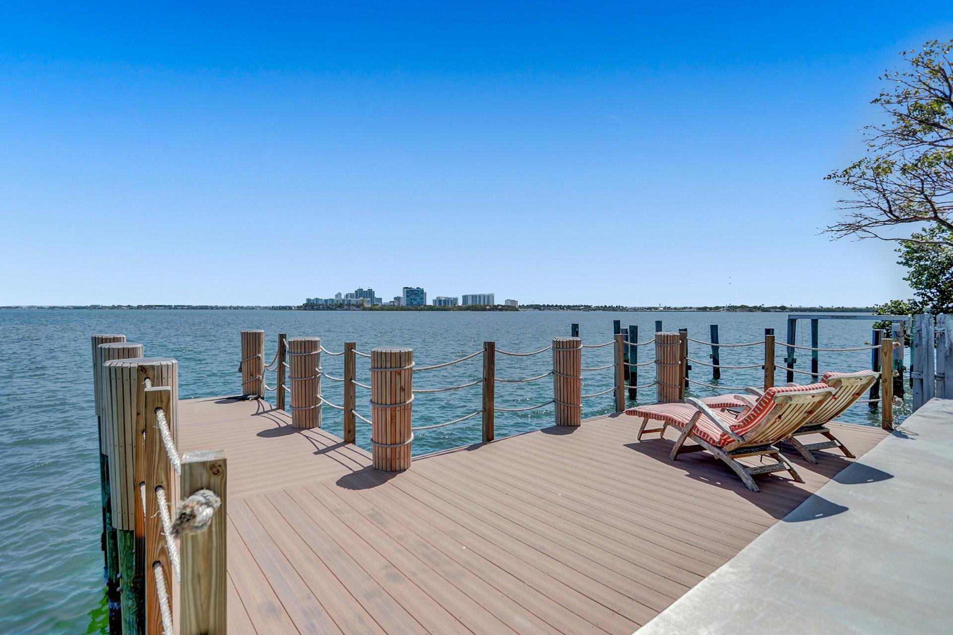 Master Brokers Forum: Check Out This Newly Remodeled Waterfront In Miami's Upper Eastside Asking $5 Million 17.jpg