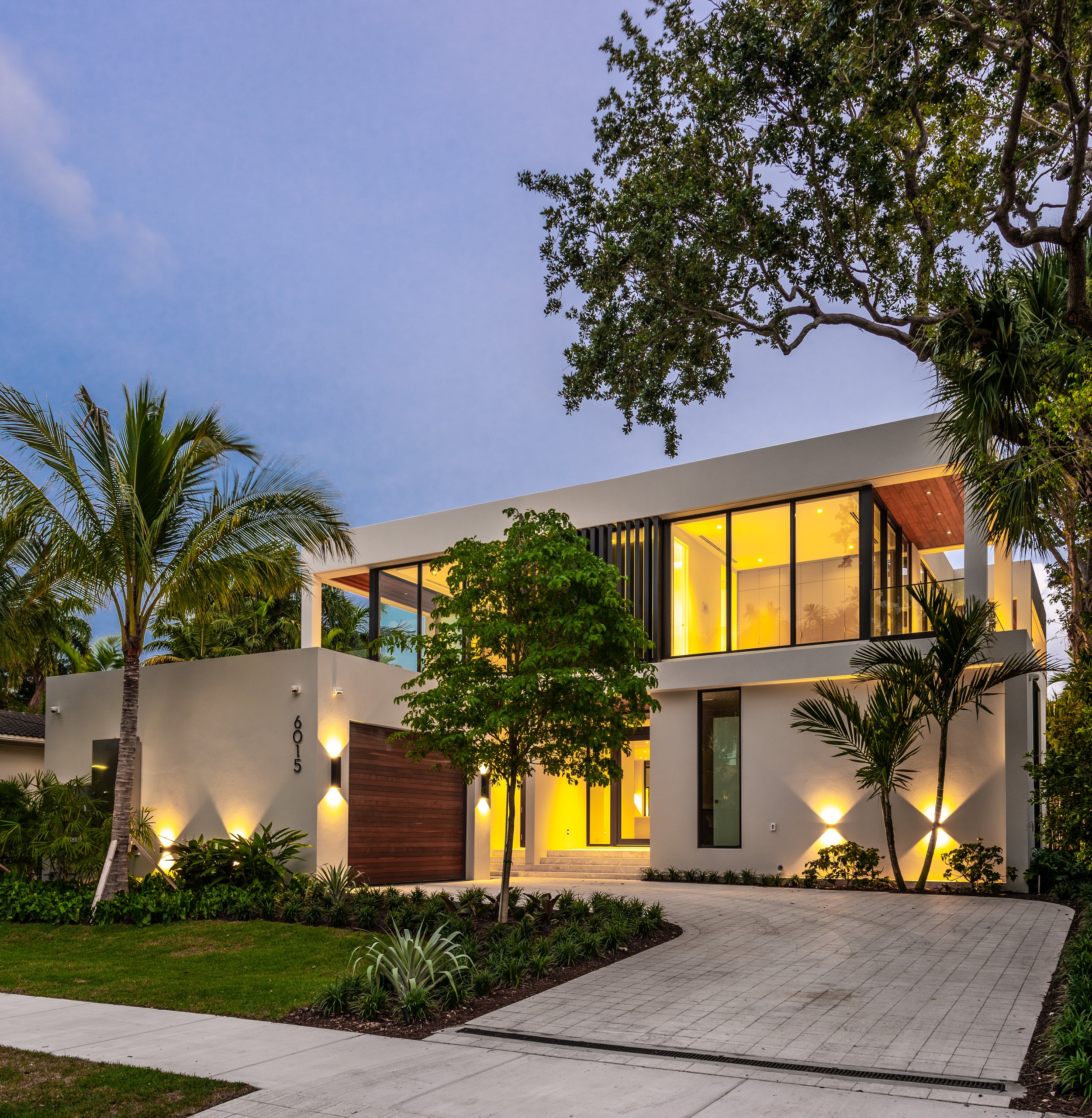 NBA Star Tim Hardaway Jr. Buys Non-Waterfront North Bay Road Home Built By Todd Michael Glaser For $9.15 Million70.jpg