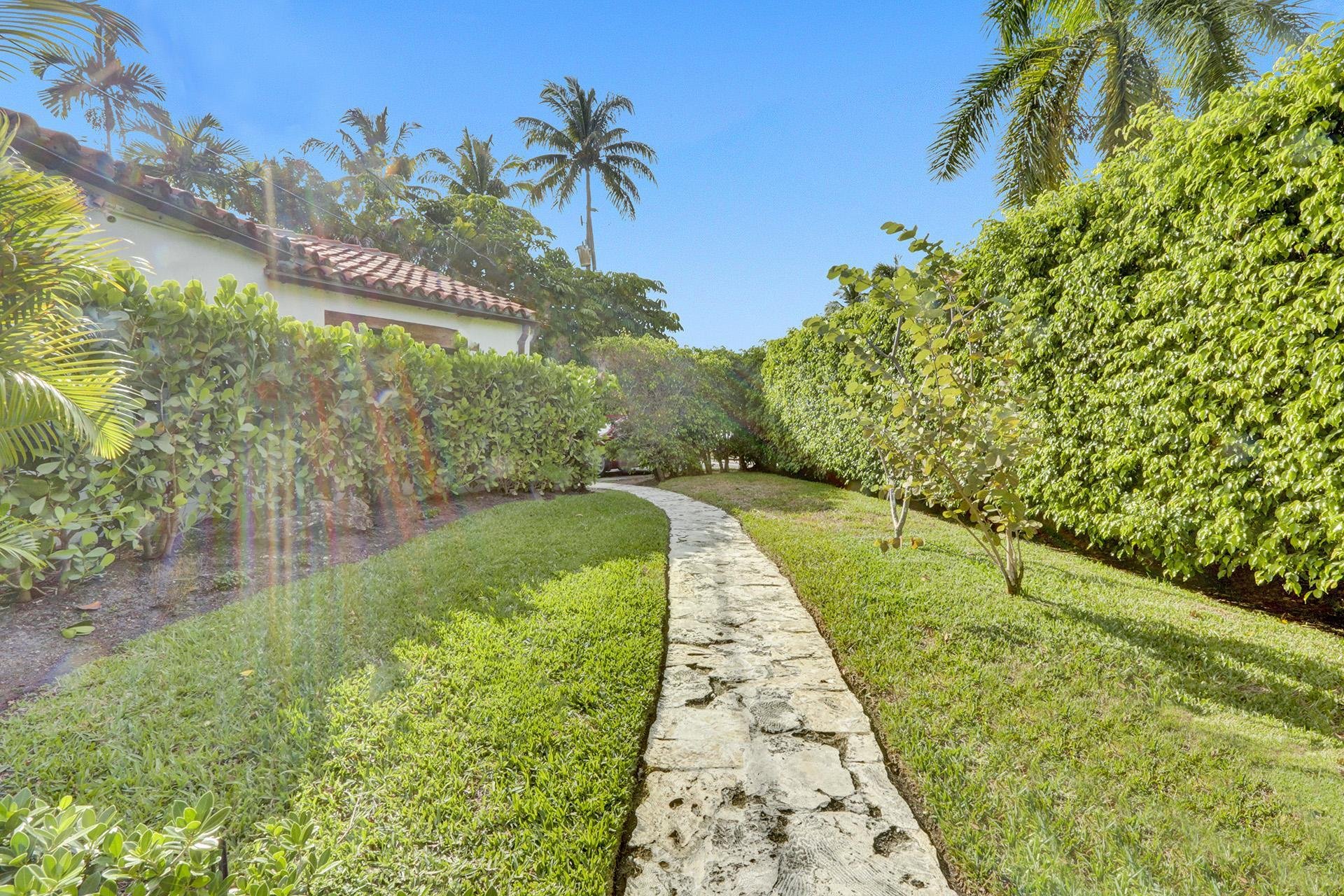 Check Out This Classic Miami Beach Mediterranean On Pine Tree Drive Asking $6.5 Million7.jpg