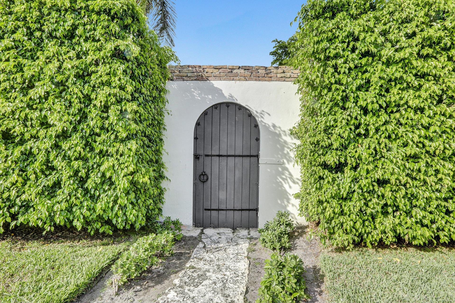 Check Out This Classic Miami Beach Mediterranean On Pine Tree Drive Asking $6.5 Million14.jpg
