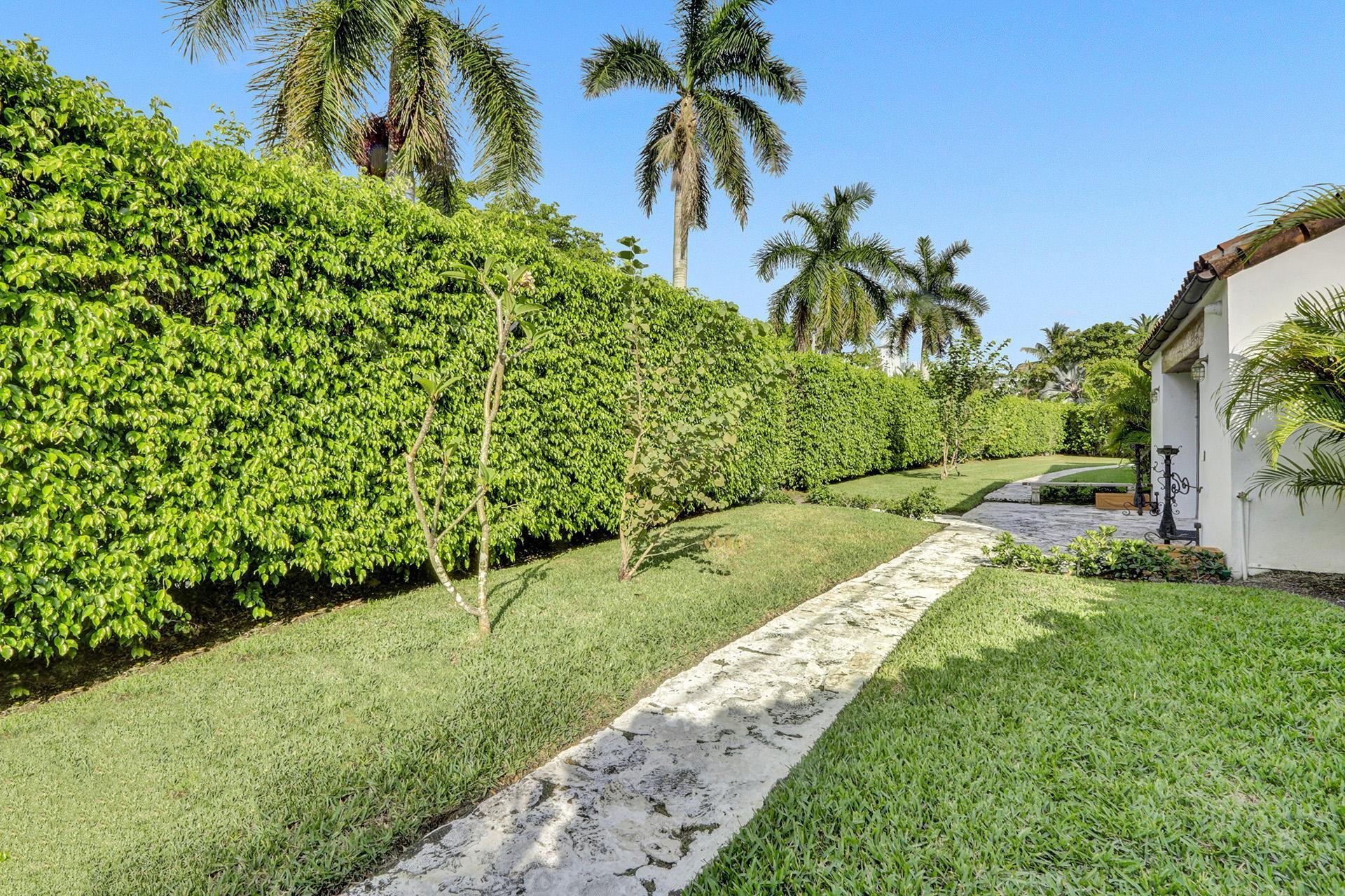 Check Out This Classic Miami Beach Mediterranean On Pine Tree Drive Asking $6.5 Million19.jpg