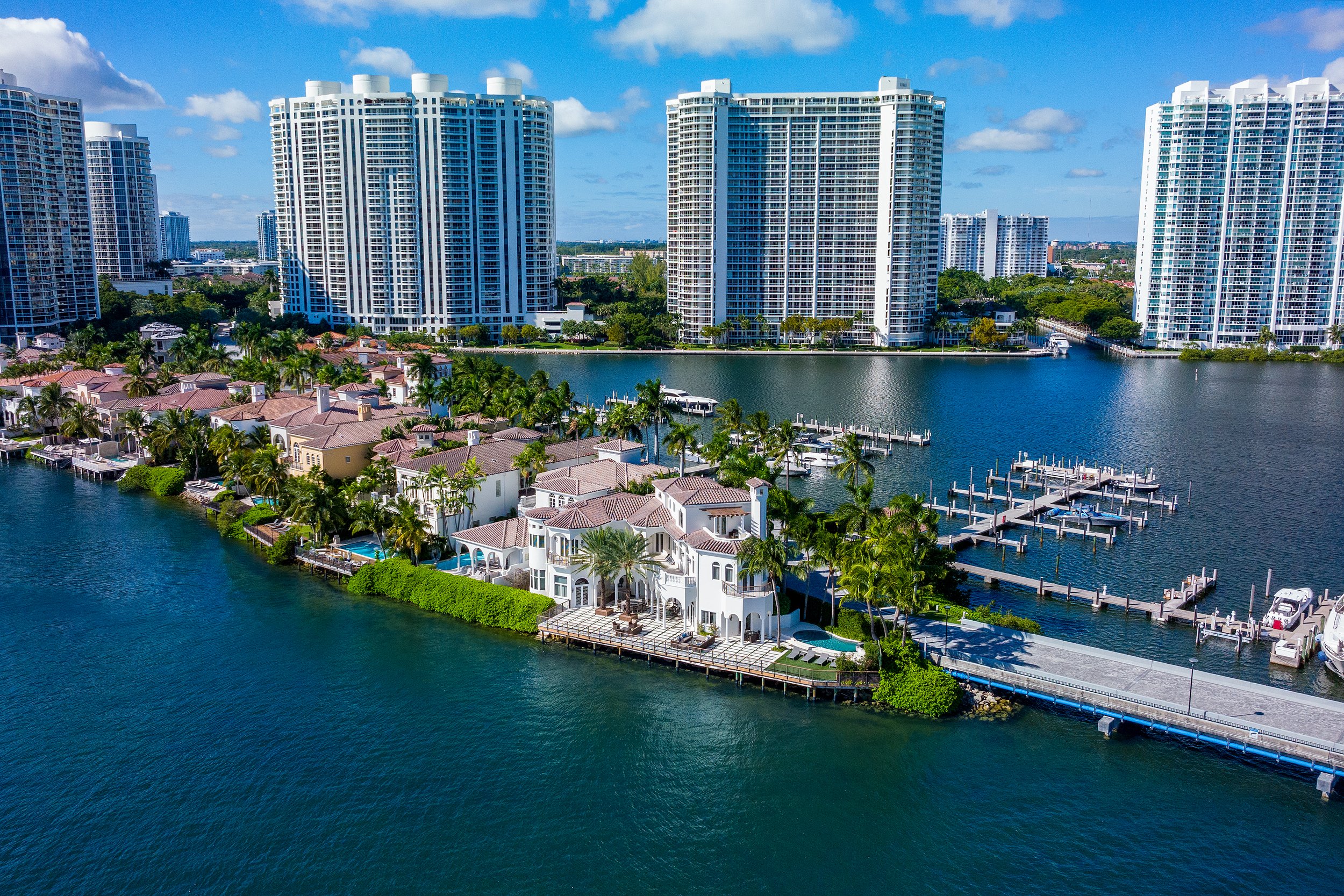 Aventura Home In The Exclusive Island Estates Trades For Record $11.9 Million 4.jpg