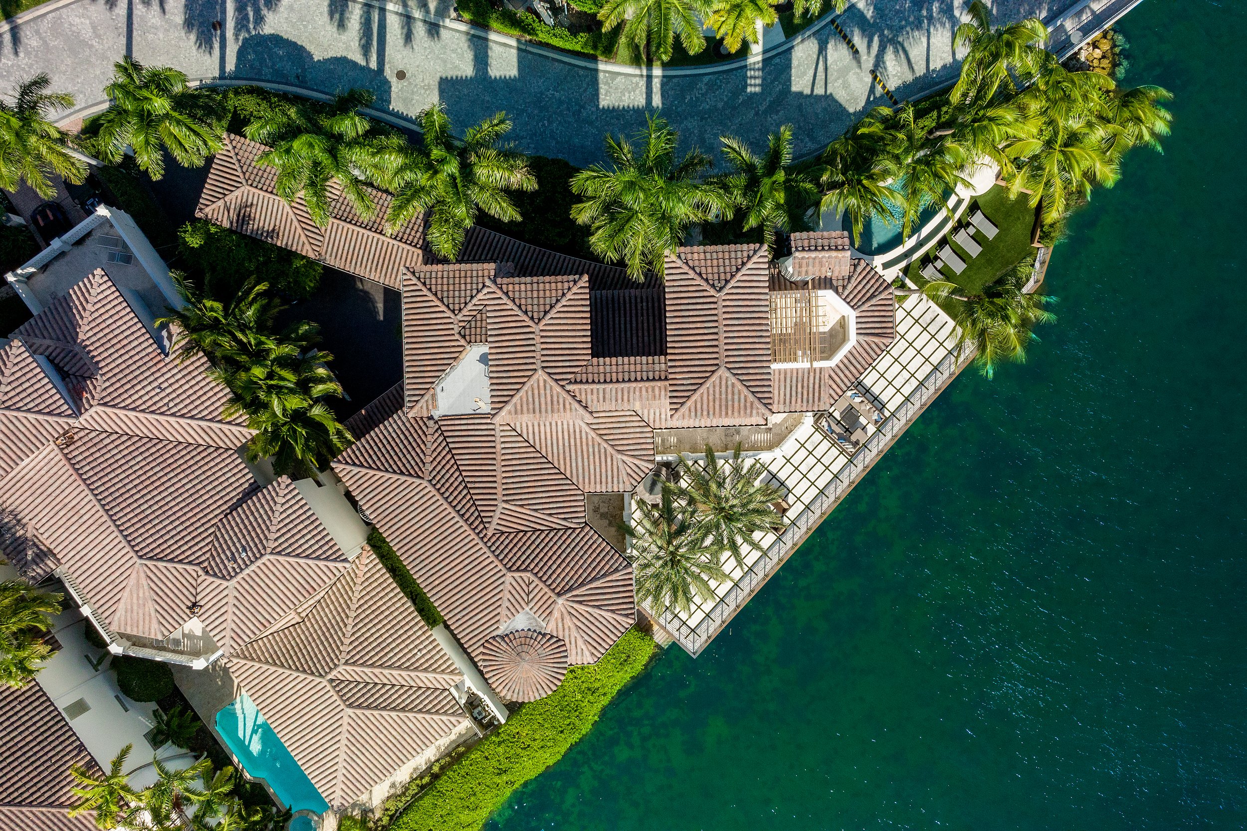Aventura Home In The Exclusive Island Estates Trades For Record $11.9 Million 6.jpg