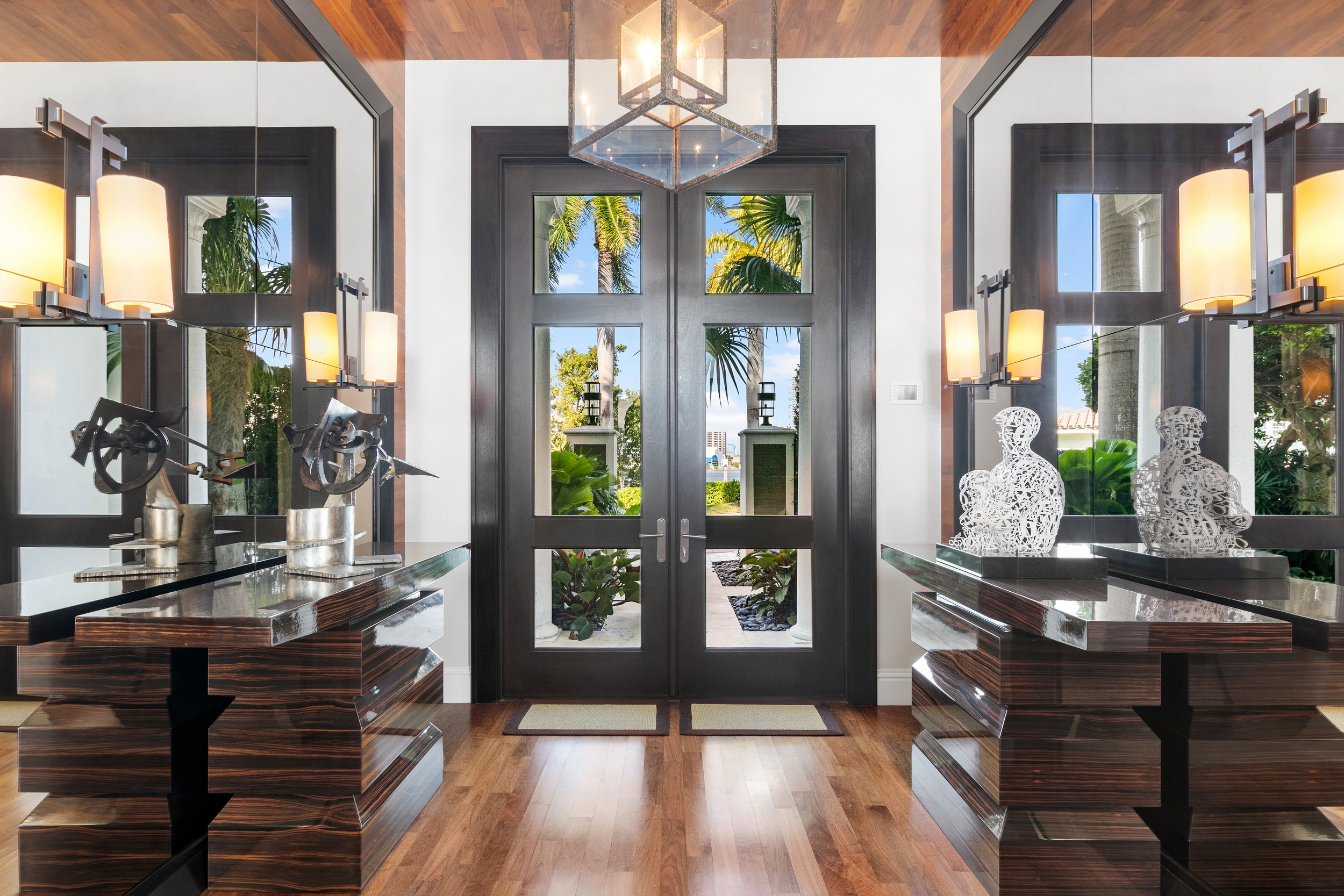 Aventura Home In The Exclusive Island Estates Trades For Record $11.9 Million 20.jpg