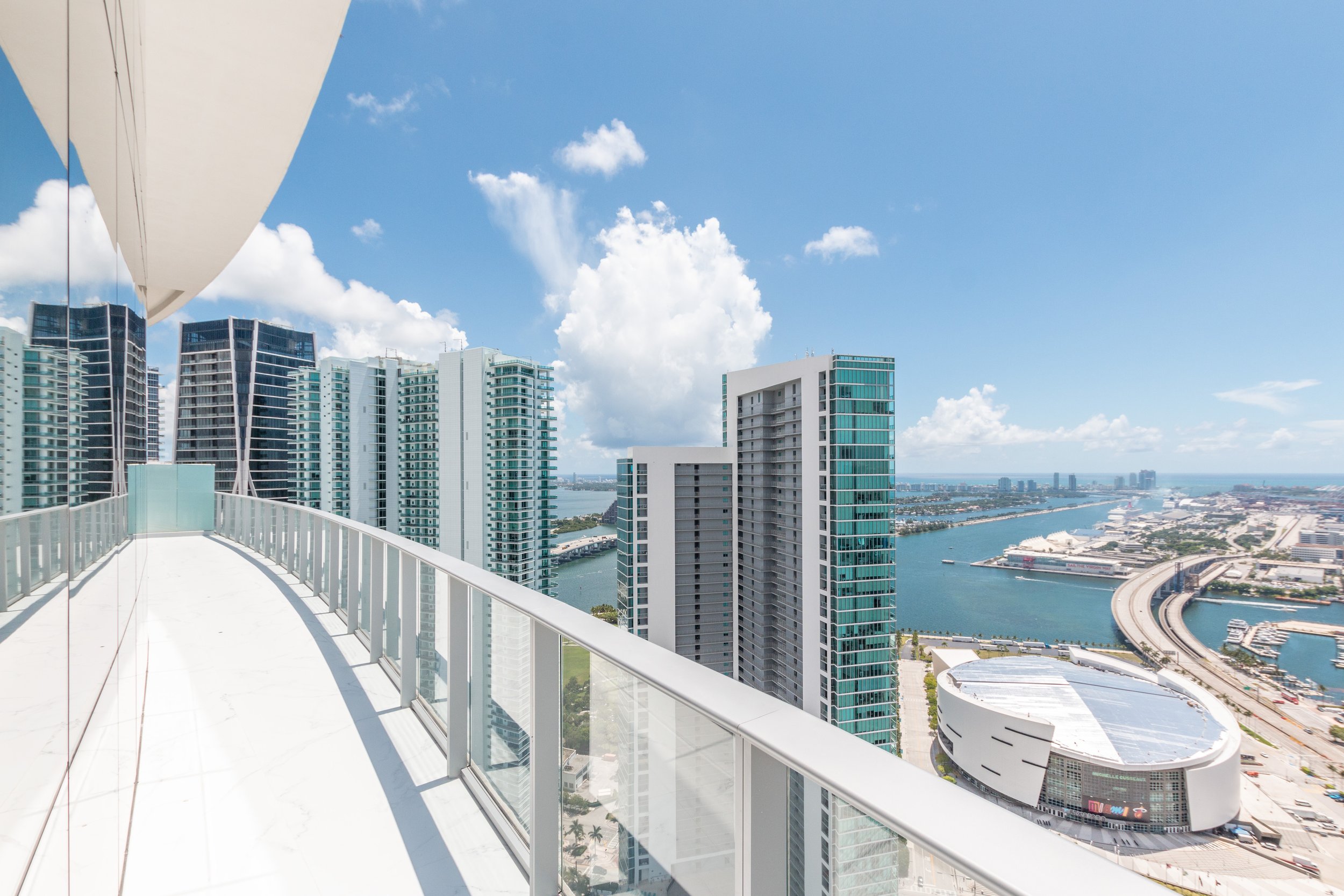 Step Inside A Sky-High Ultra-Luxe Penthouse At PARAMOUNT Miami Worldcenter For Rent Asking $40K Per Month ALTARA Properties Scott Lawrence Porter 1.37.jpg