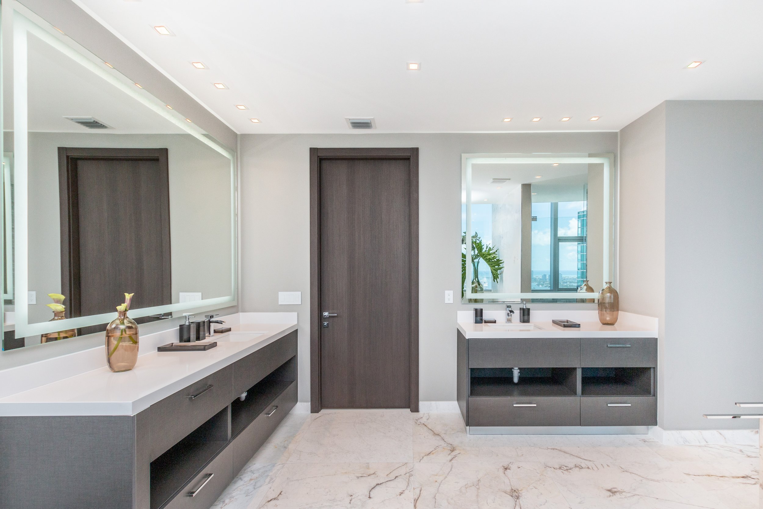 Step Inside A Sky-High Ultra-Luxe Penthouse At PARAMOUNT Miami Worldcenter For Rent Asking $40K Per Month ALTARA Properties Scott Lawrence Porter 1.54.jpg