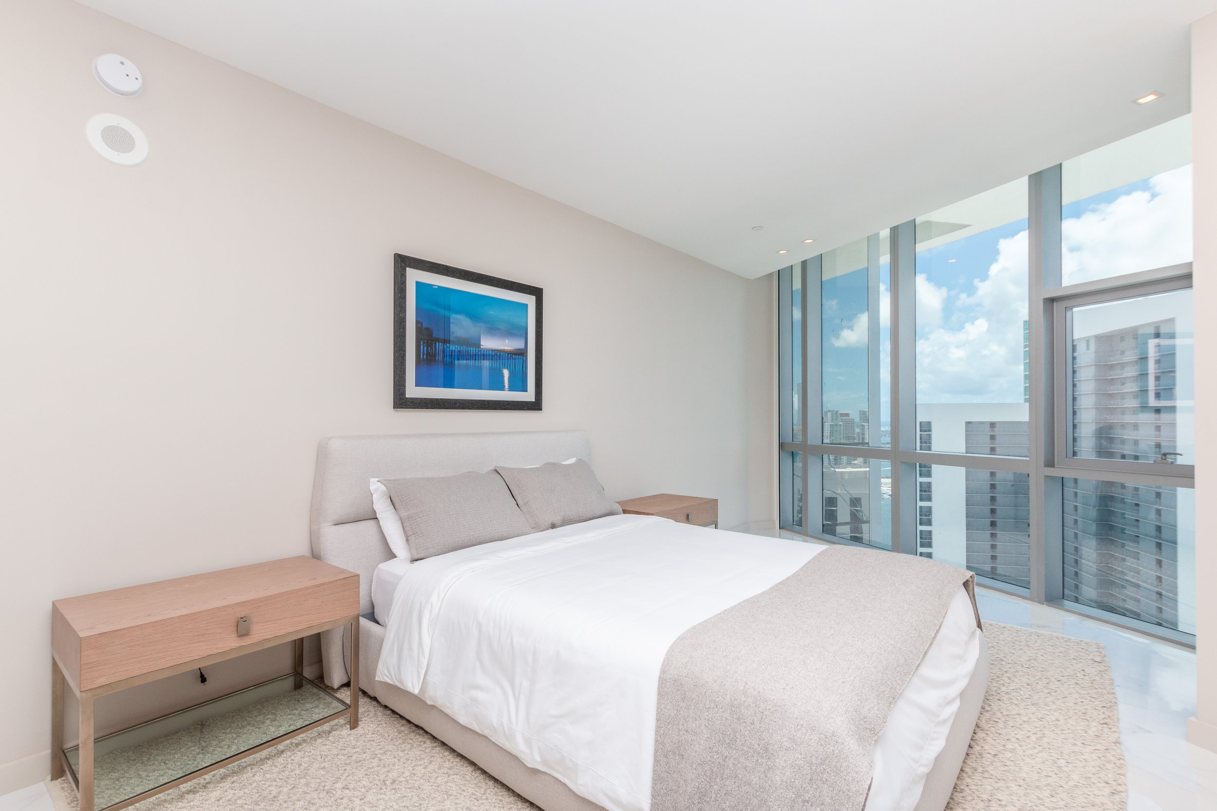 Step Inside A Sky-High Ultra-Luxe Penthouse At PARAMOUNT Miami Worldcenter For Rent Asking $40K Per Month ALTARA Properties Scott Lawrence Porter 1.64.jpg