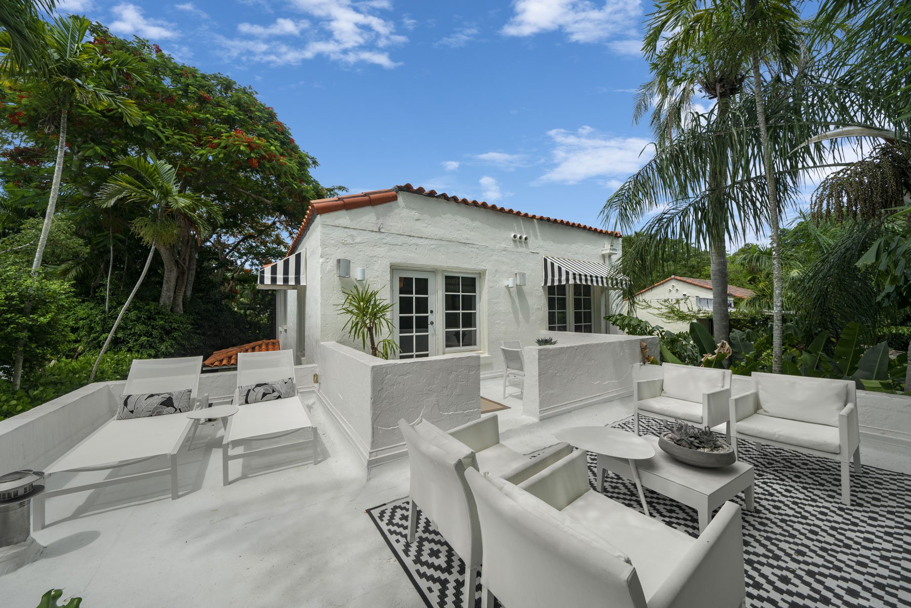 Actor And Producer Christian Slater Sells Classic Coconut Grove Home For $4.258 Million 34.jpg