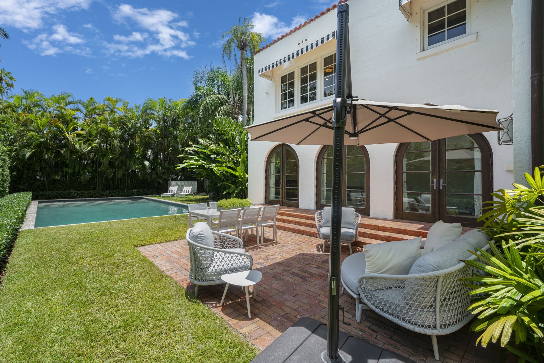 Actor And Producer Christian Slater Sells Classic Coconut Grove Home For $4.258 Million 35.jpg