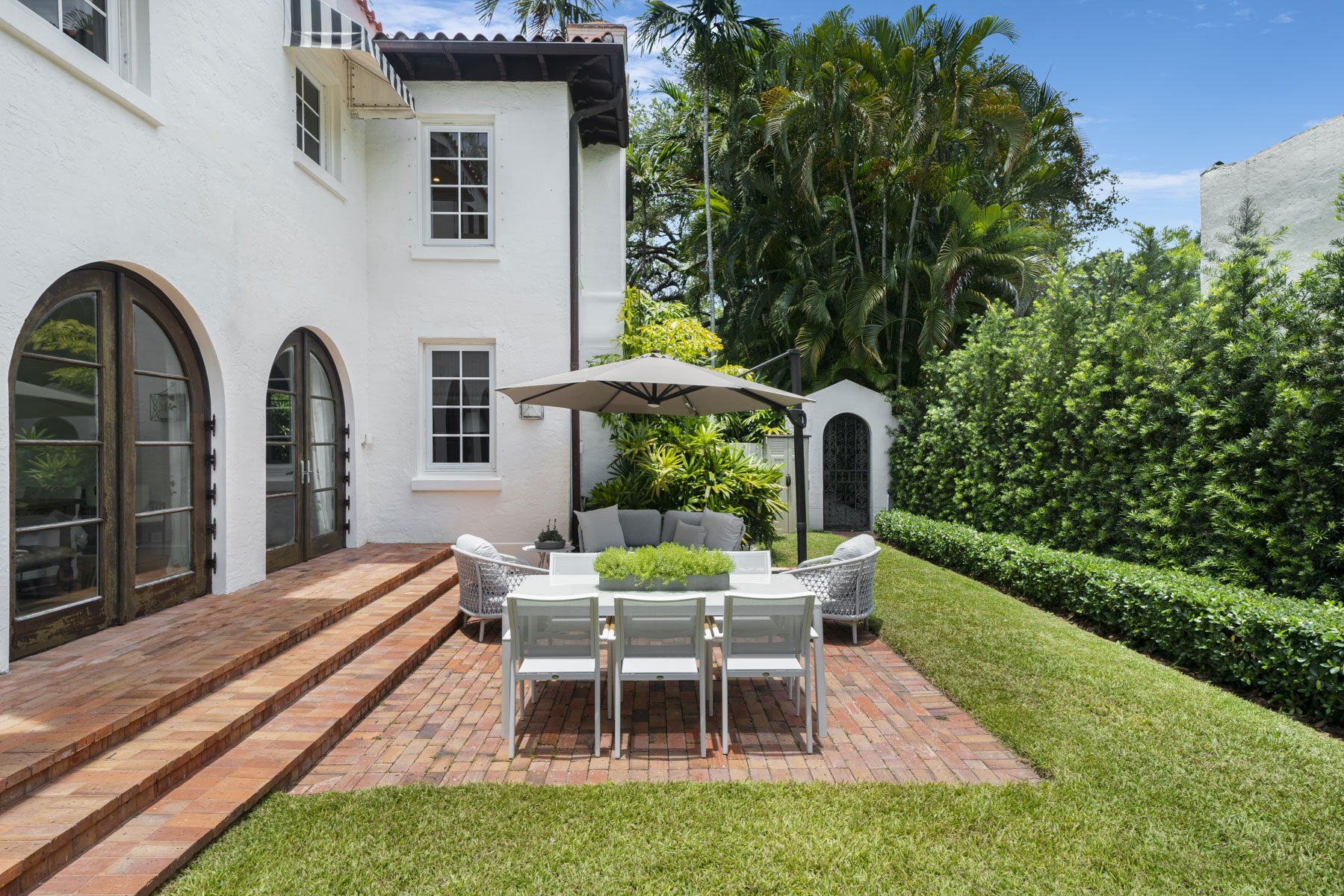 Actor And Producer Christian Slater Sells Classic Coconut Grove Home For $4.258 Million 36.jpg