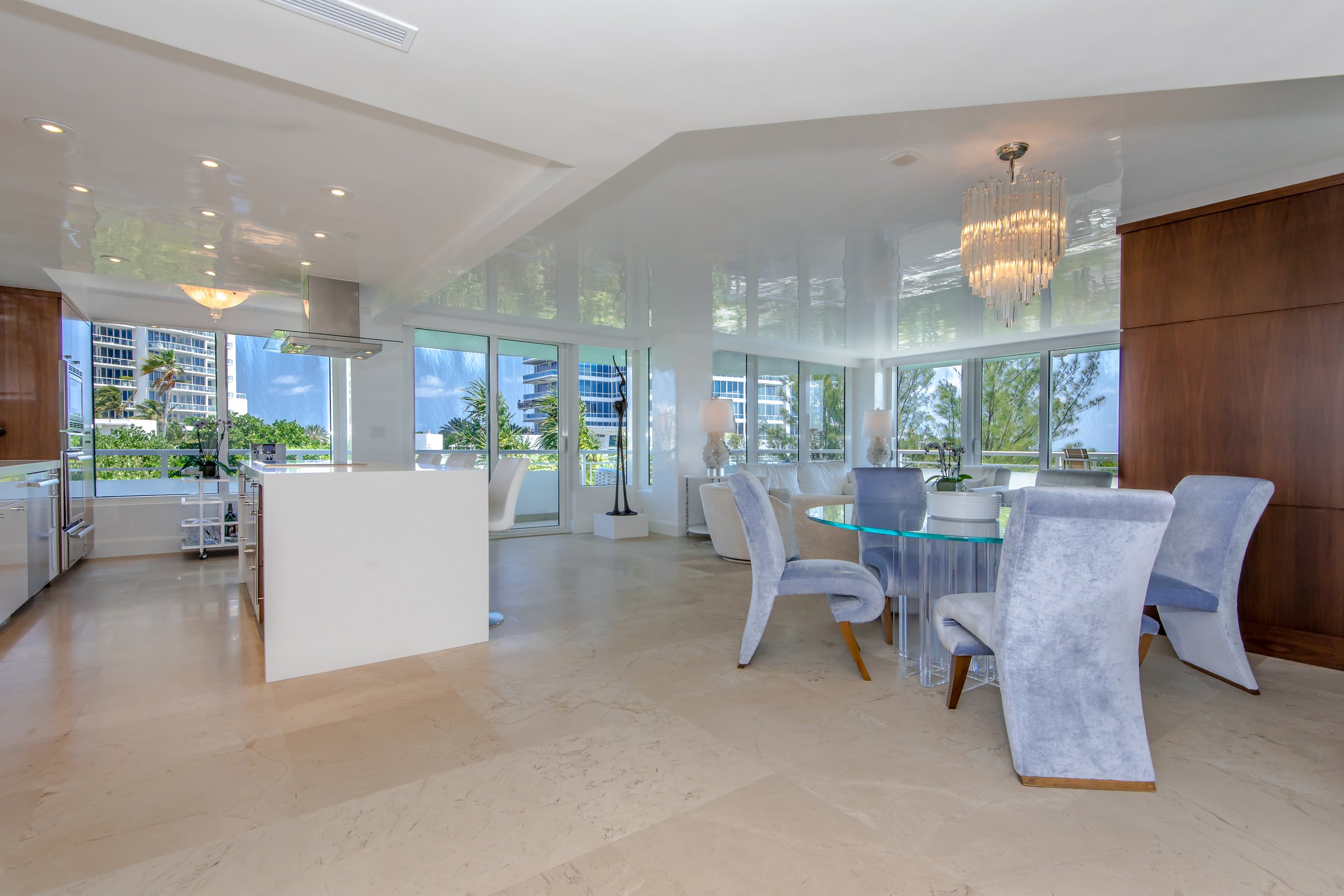 Master Brokers Forum Listing: Check Out This South Beach Corner Unit In South Pointe Tower Asking $2.75 Million 1.jpg