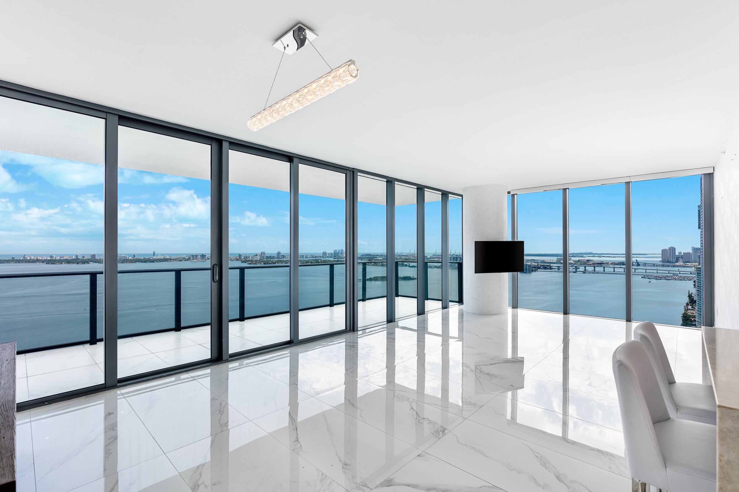 Check Out The Views From This Bayfront Sky Residence at One Paraiso Asking $1.925 Million 16.jpg