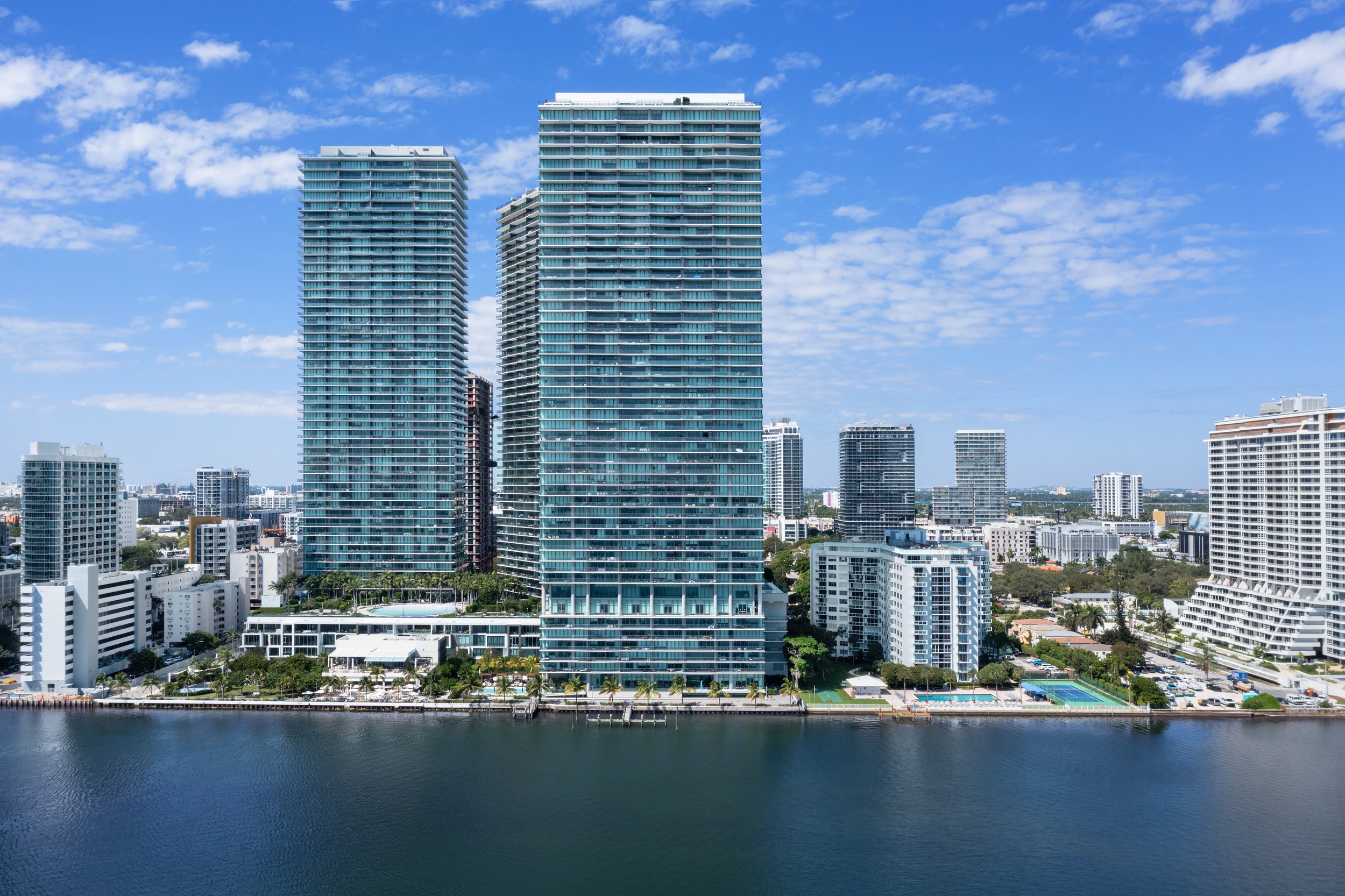 Check Out The Views From This Bayfront Sky Residence at One Paraiso Asking $1.925 Million 26.jpg