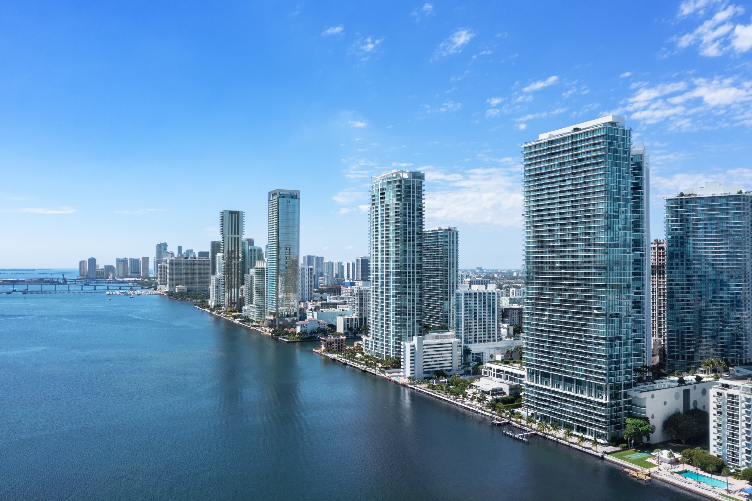 Check Out The Views From This Bayfront Sky Residence at One Paraiso Asking $1.925 Million 29.jpg