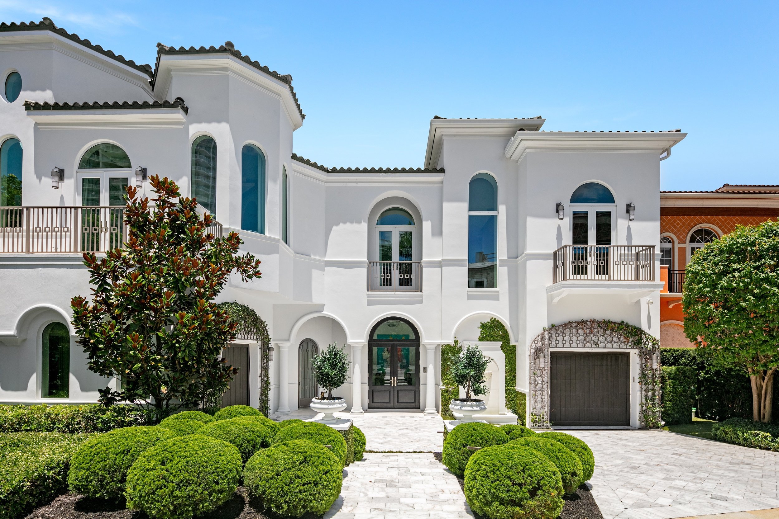 Ramon Pacheco-Designed Island Estates Waterfront Home Trades For Record $8.65 Million 118.jpg