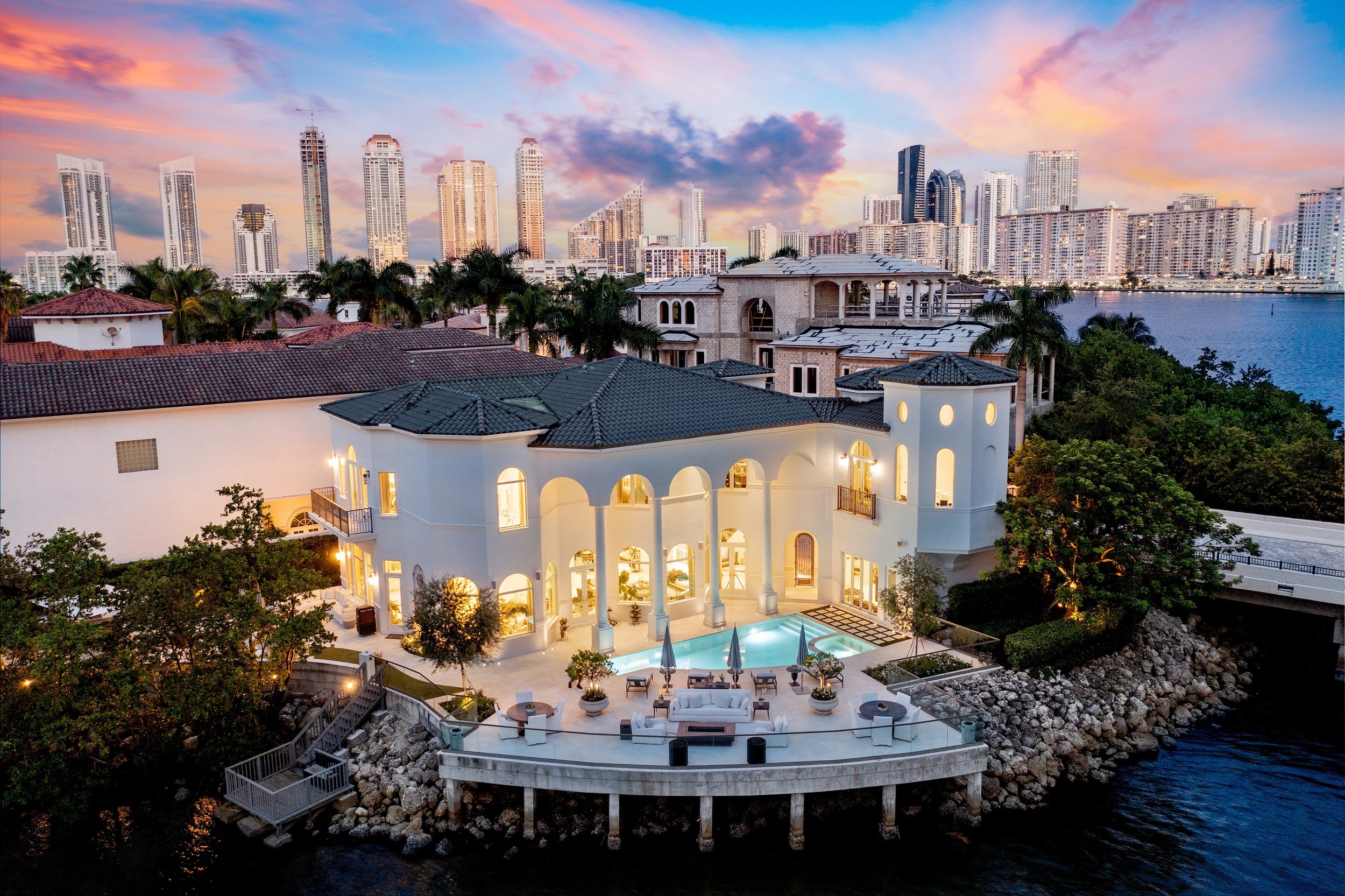 Ramon Pacheco-Designed Island Estates Waterfront Home Trades For Record $8.65 Million 162.jpg