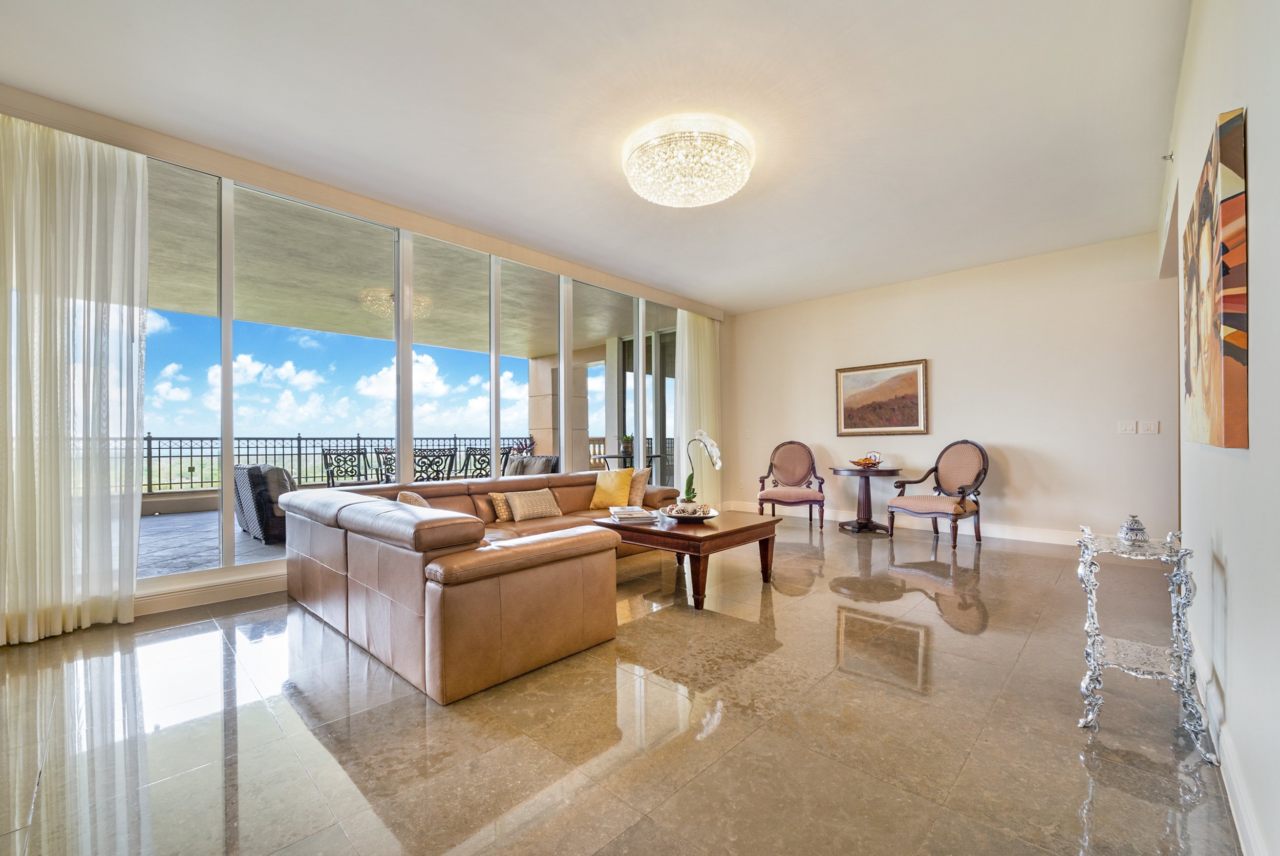 Master Brokers Forum Listing: Check Out This Full-Floor Coral Gables Sky Home Asking $3 Million 12.jpg