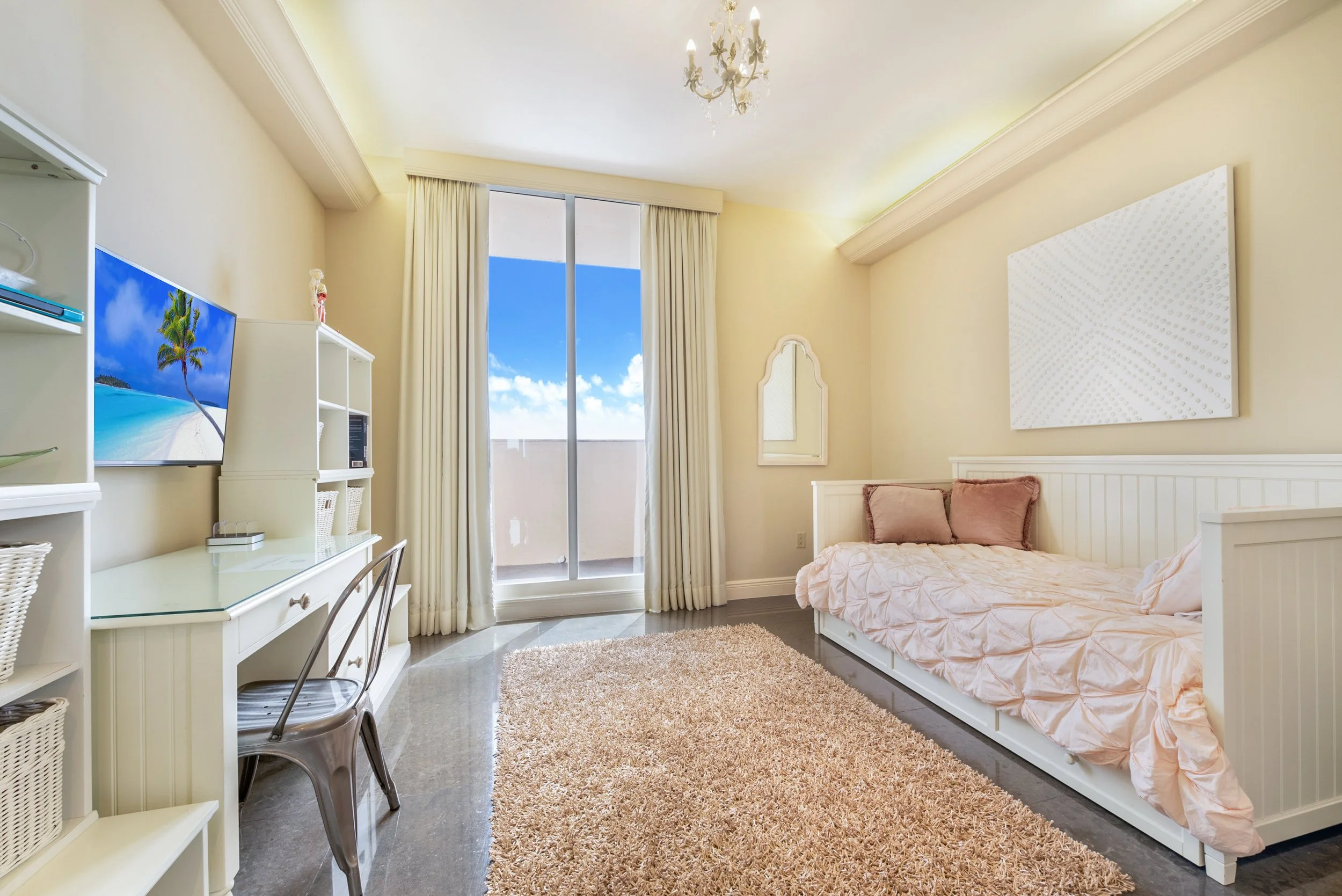 Master Brokers Forum Listing: Check Out This Full-Floor Coral Gables Sky Home Asking $3 Million 30.jpg