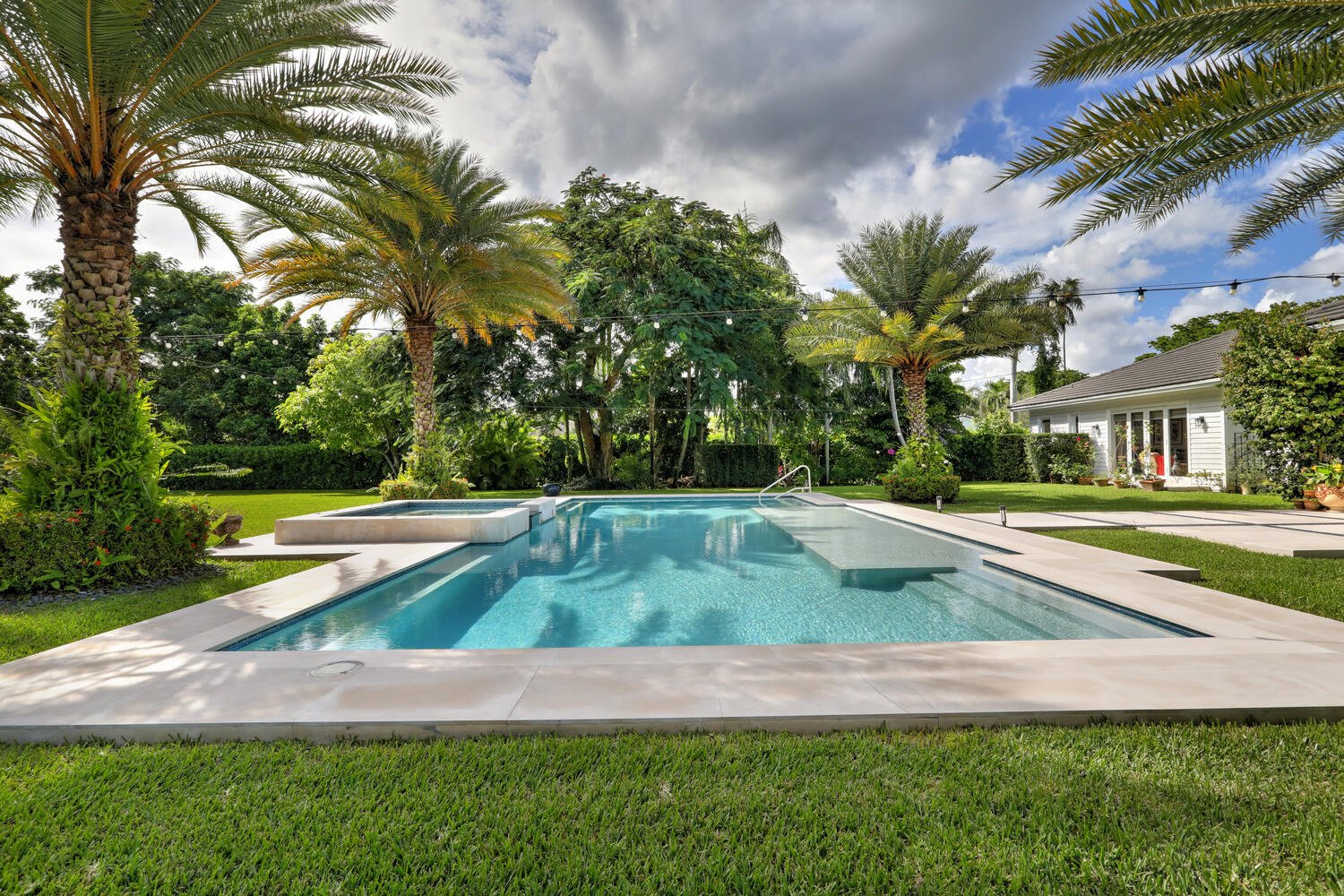 Master Brokers Forum Listing: Check Out This 'Hamptons Meets Key West' Style North Pinecrest Home Asking $5.8 Million 14.jpg