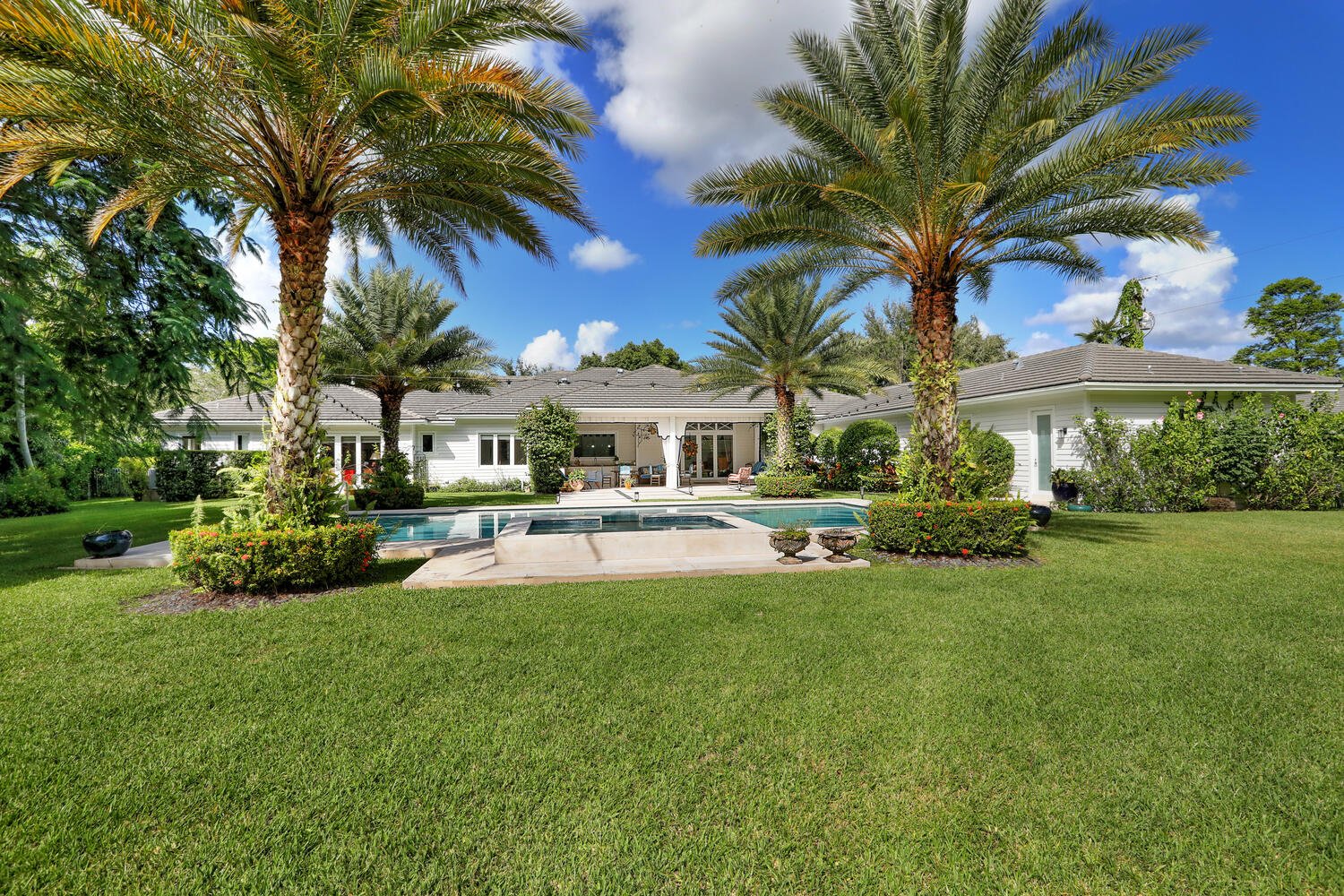Master Brokers Forum Listing: Check Out This 'Hamptons Meets Key West' Style North Pinecrest Home Asking $5.8 Million 18.jpg