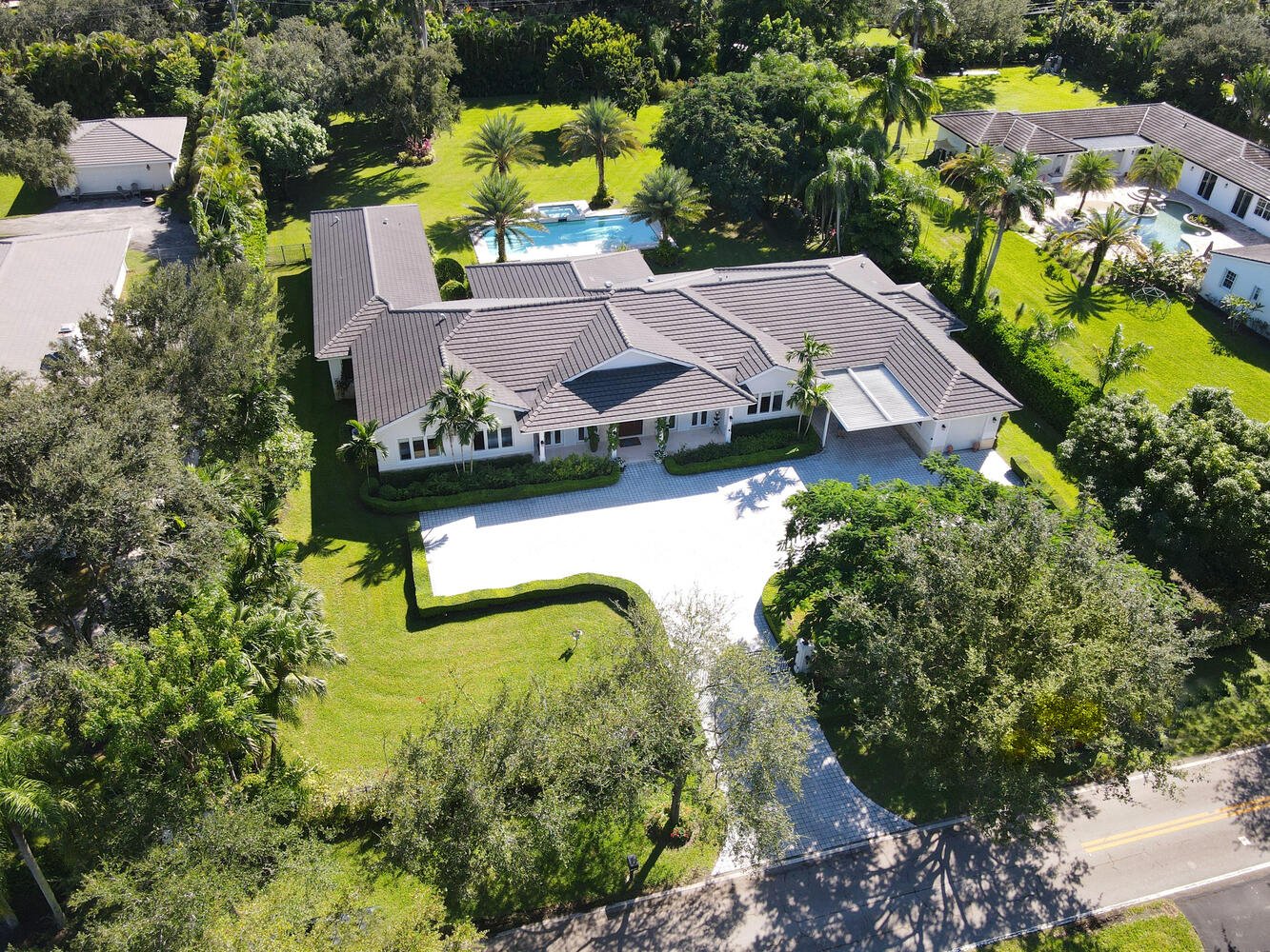 Master Brokers Forum Listing: Check Out This 'Hamptons Meets Key West' Style North Pinecrest Home Asking $5.8 Million 1.jpg