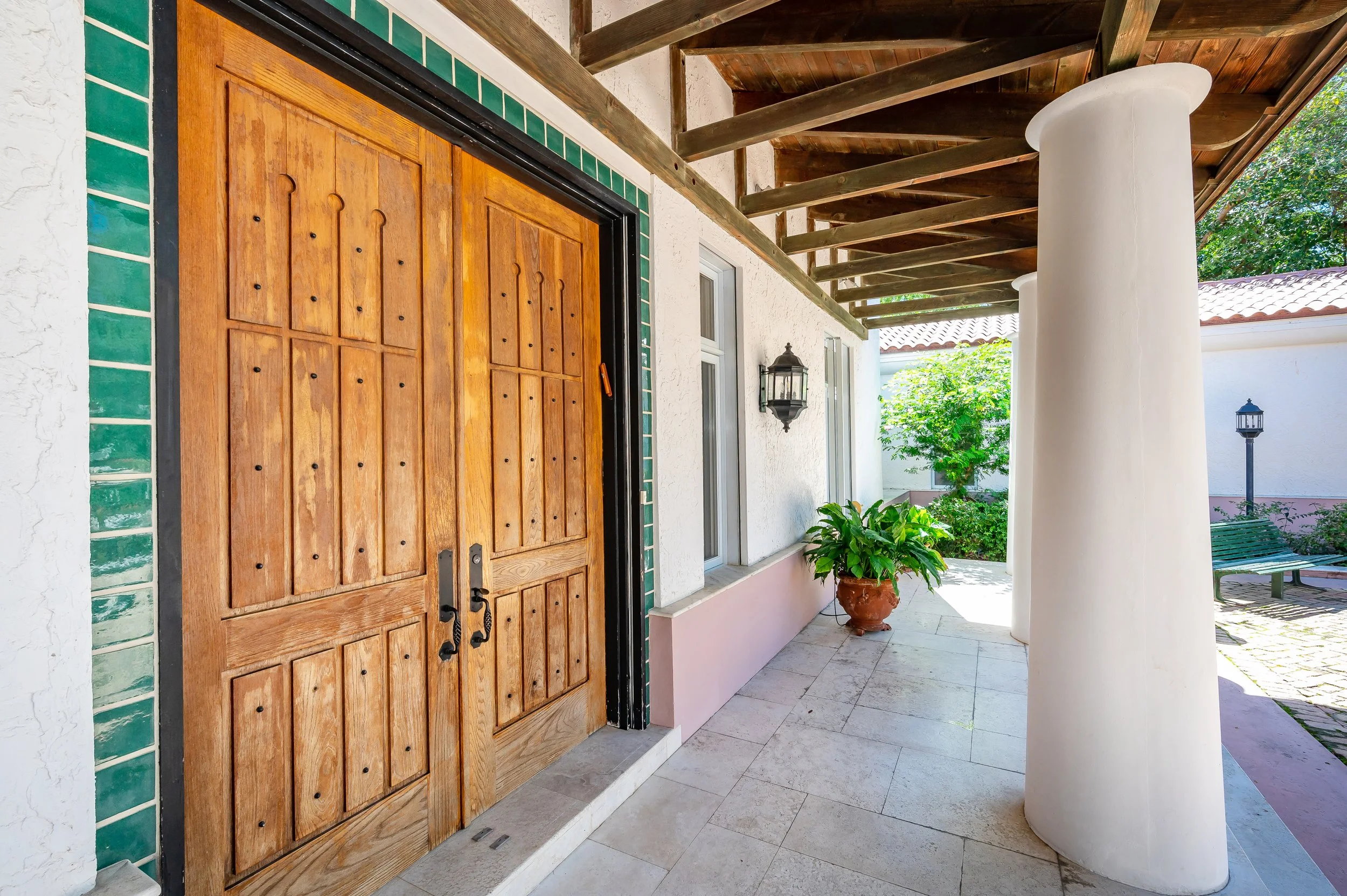 Late Property Patriarch Albert Reichmann's Pine Tree Drive Miami Beach Waterfront Estate Hits The Market For $29.9 Million 13.jpg