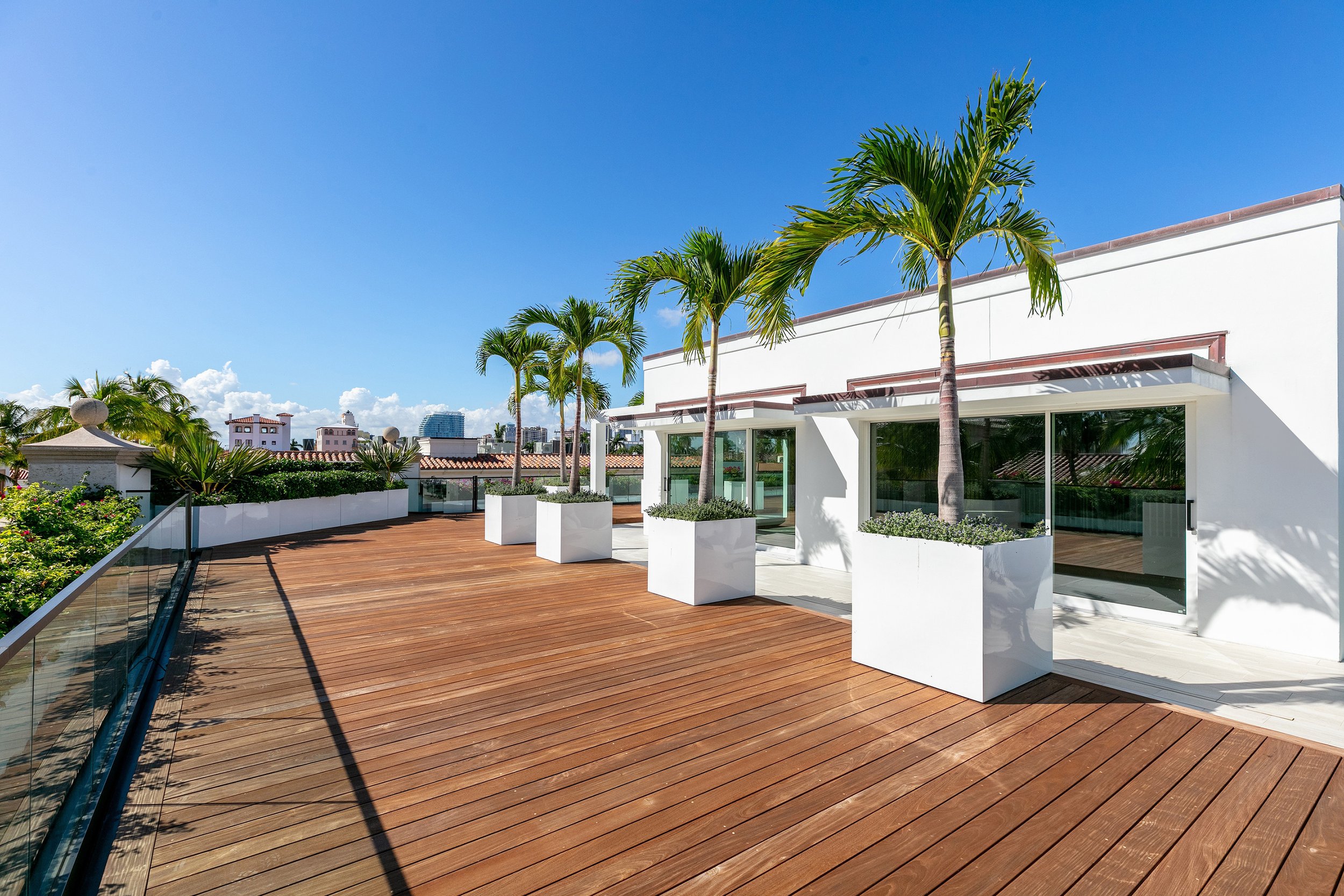 415 Hibiscus Avenue Todd Michael Glaser Sells One-Of-A-Kind Worth Avenue Penthouse Atop Tiffany & Co. Building In Palm Beach For $18 Million 3.jpg