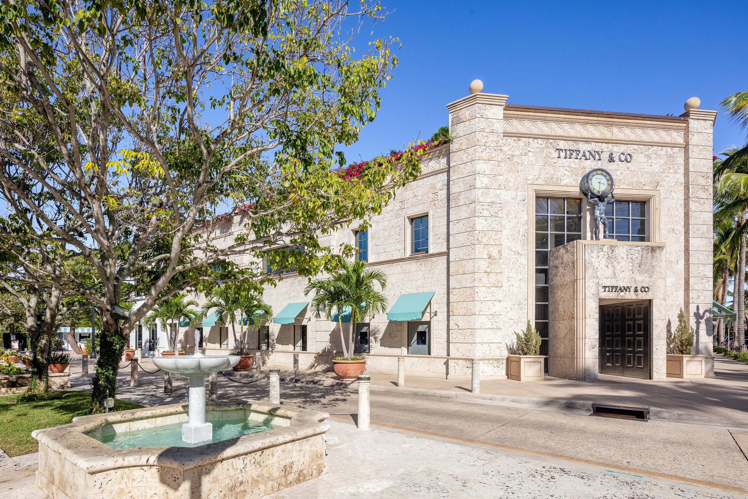 415 Hibiscus Avenue Todd Michael Glaser Sells One-Of-A-Kind Worth Avenue Penthouse Atop Tiffany & Co. Building In Palm Beach For $18 Million 5.jpg