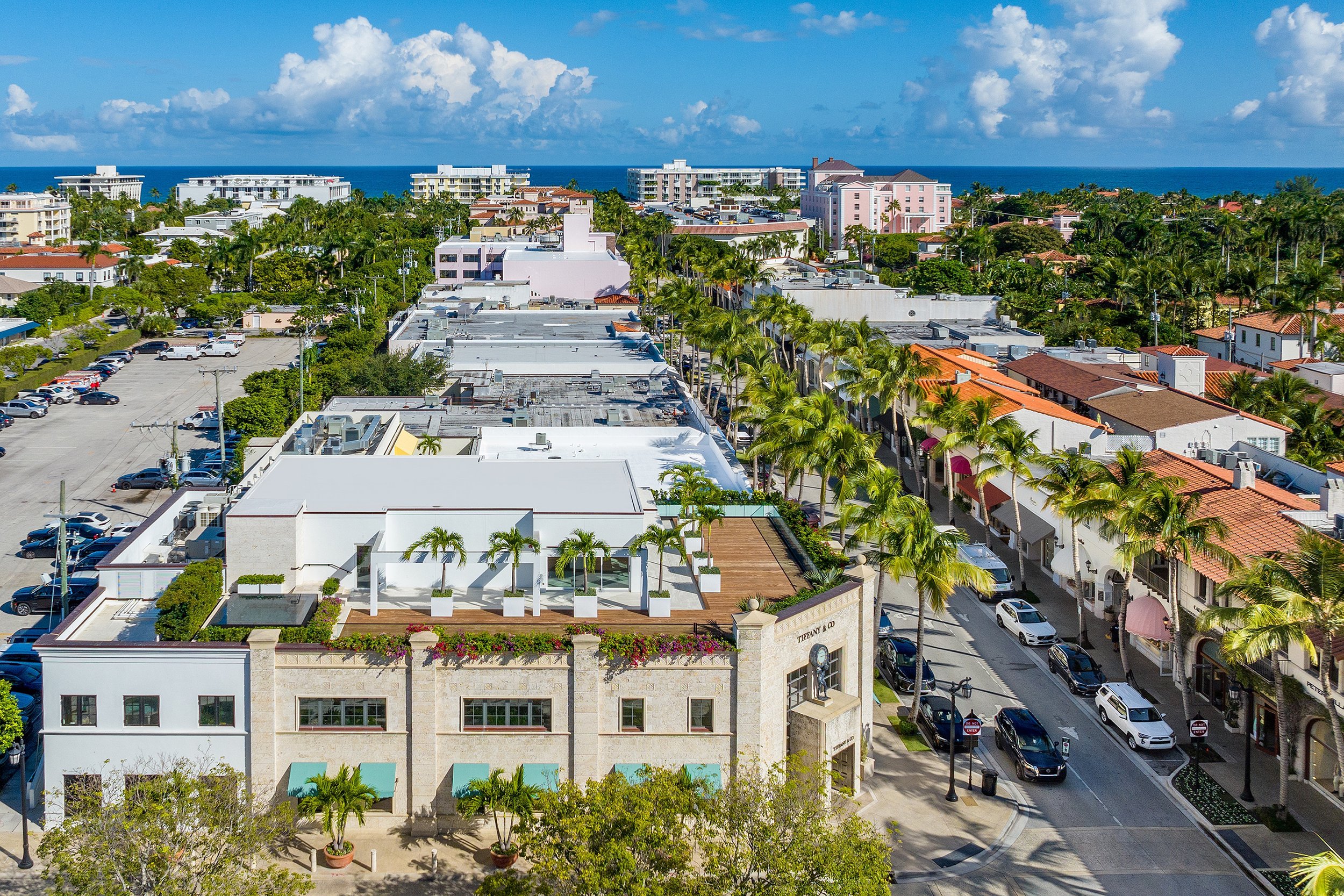 415 Hibiscus Avenue Todd Michael Glaser Sells One-Of-A-Kind Worth Avenue Penthouse Atop Tiffany & Co. Building In Palm Beach For $18 Million 11.jpg